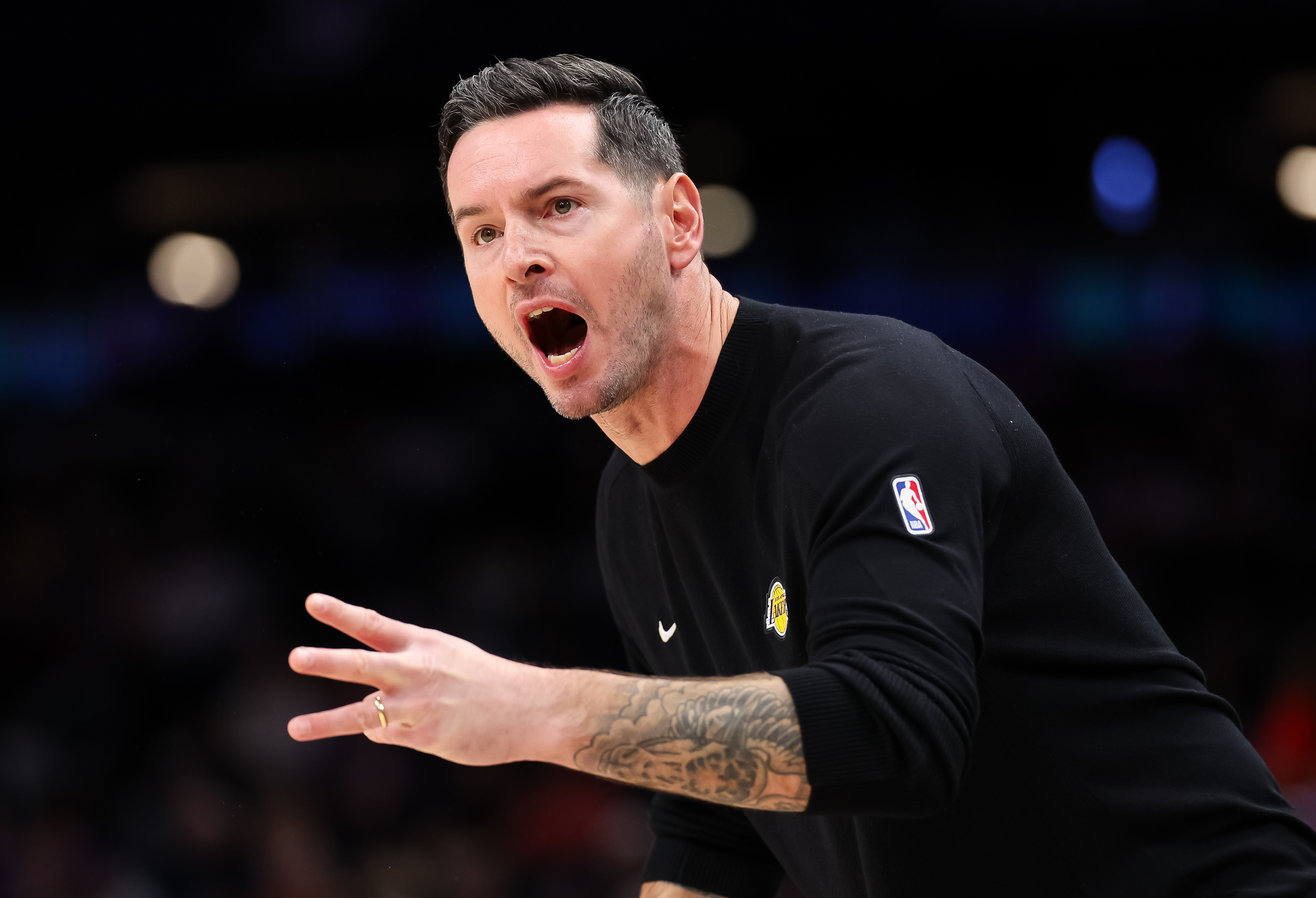 Lakers coach JJ Redick promises 'uncomfortable' practice after 3rd straight loss:  'Tonight, we were a terrible basketball team'
