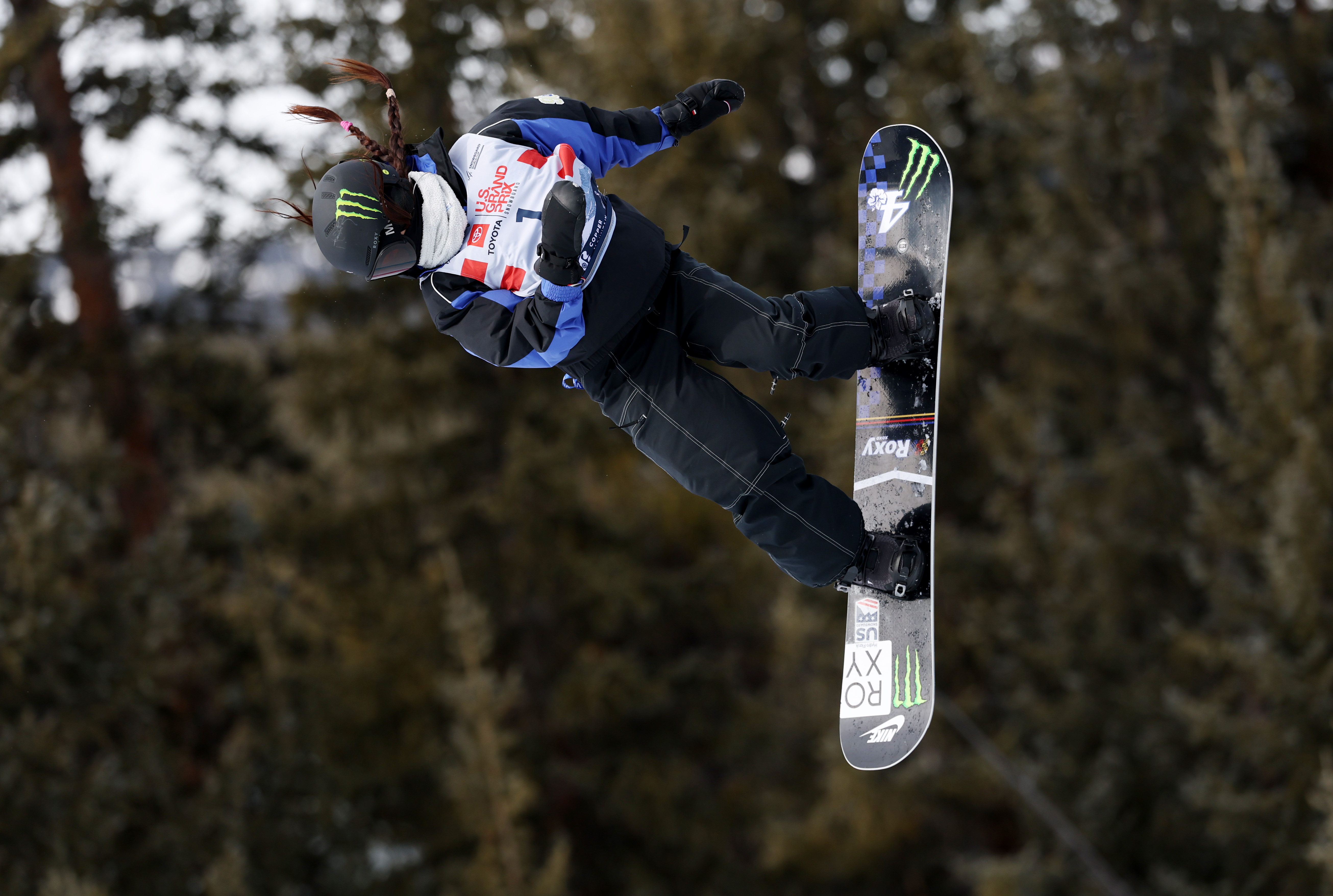 COPPER MOUNTAIN, COLORADO - DECEMBER 19: Chloe Kim of the United States in action during training prior to competing in the Snowboard Halfpipe Finals during the Toyota US Grand Prix 2025 at Copper Mountain on December 19, 2025 in Copper Mountain, Colorado. (Photo by Sean M. Haffey/Getty Images)