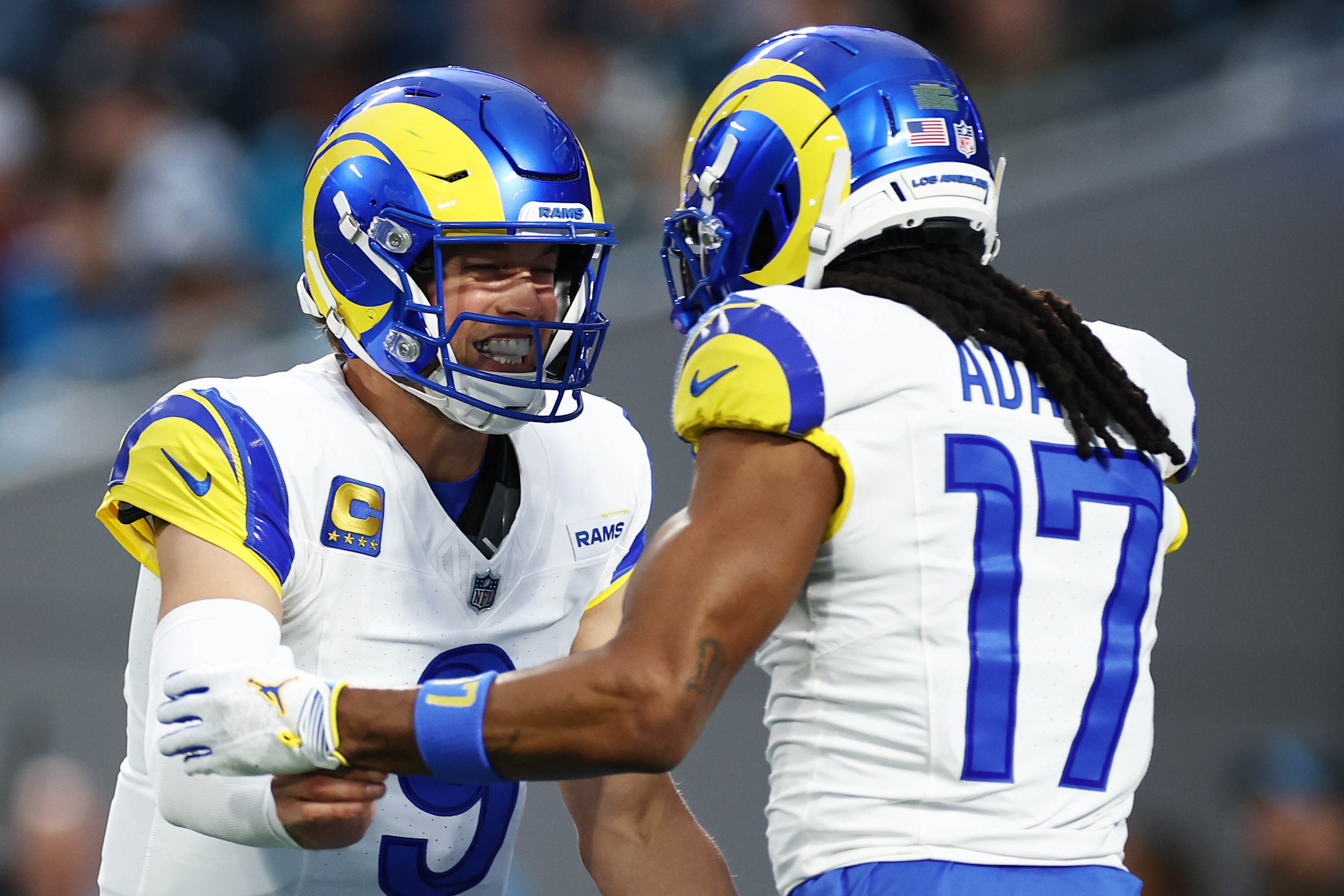ファンタジーフットボール：DFSラインナップがNFLディビジョンラウンドに向けてターゲットとフェードアウト