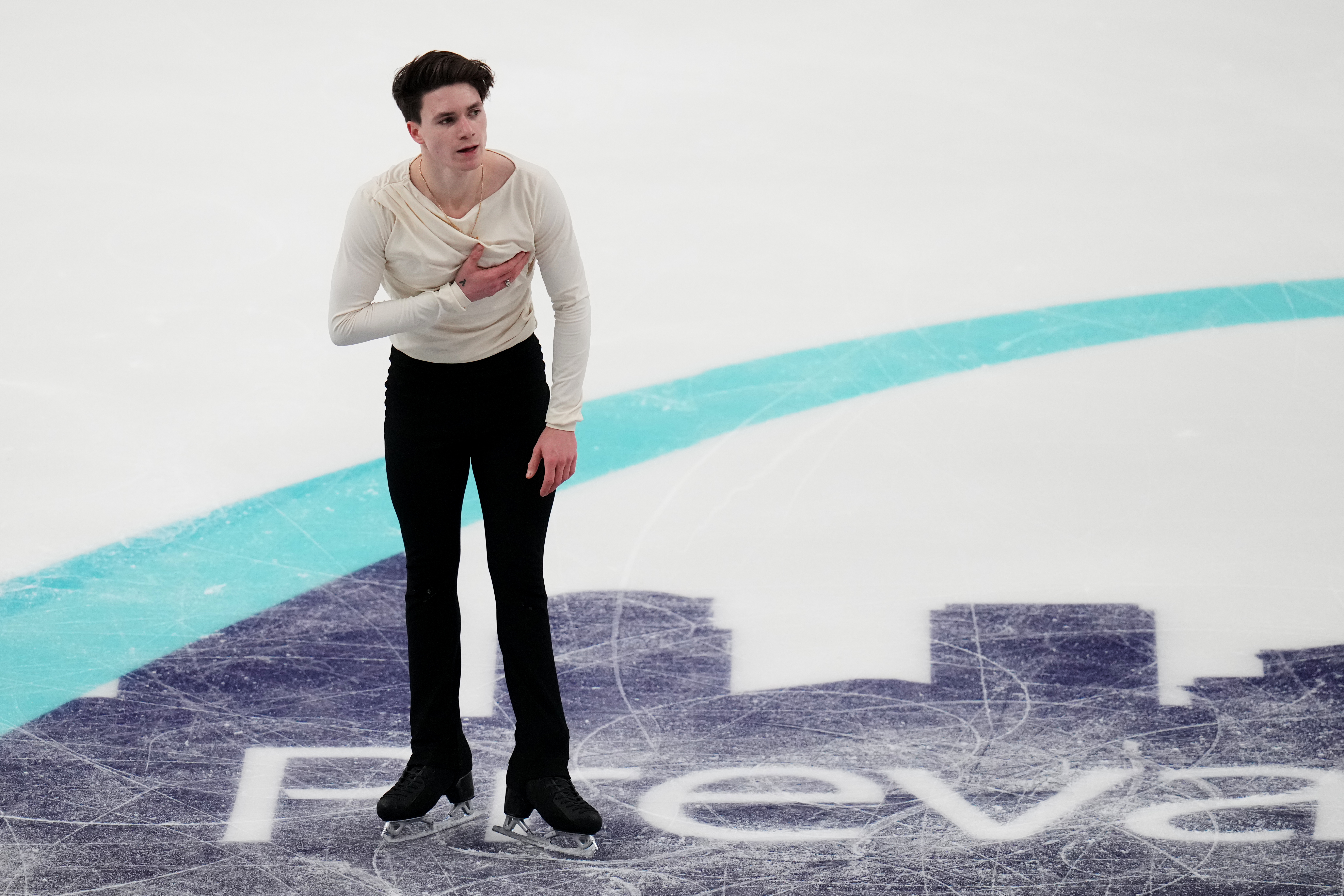 Maxim Naumov competes during the men's short program at the U.S. Figure Skating Championships, Thursday, Jan. 8, 2026, in St. Louis. (AP Photo/Jeff Roberson)