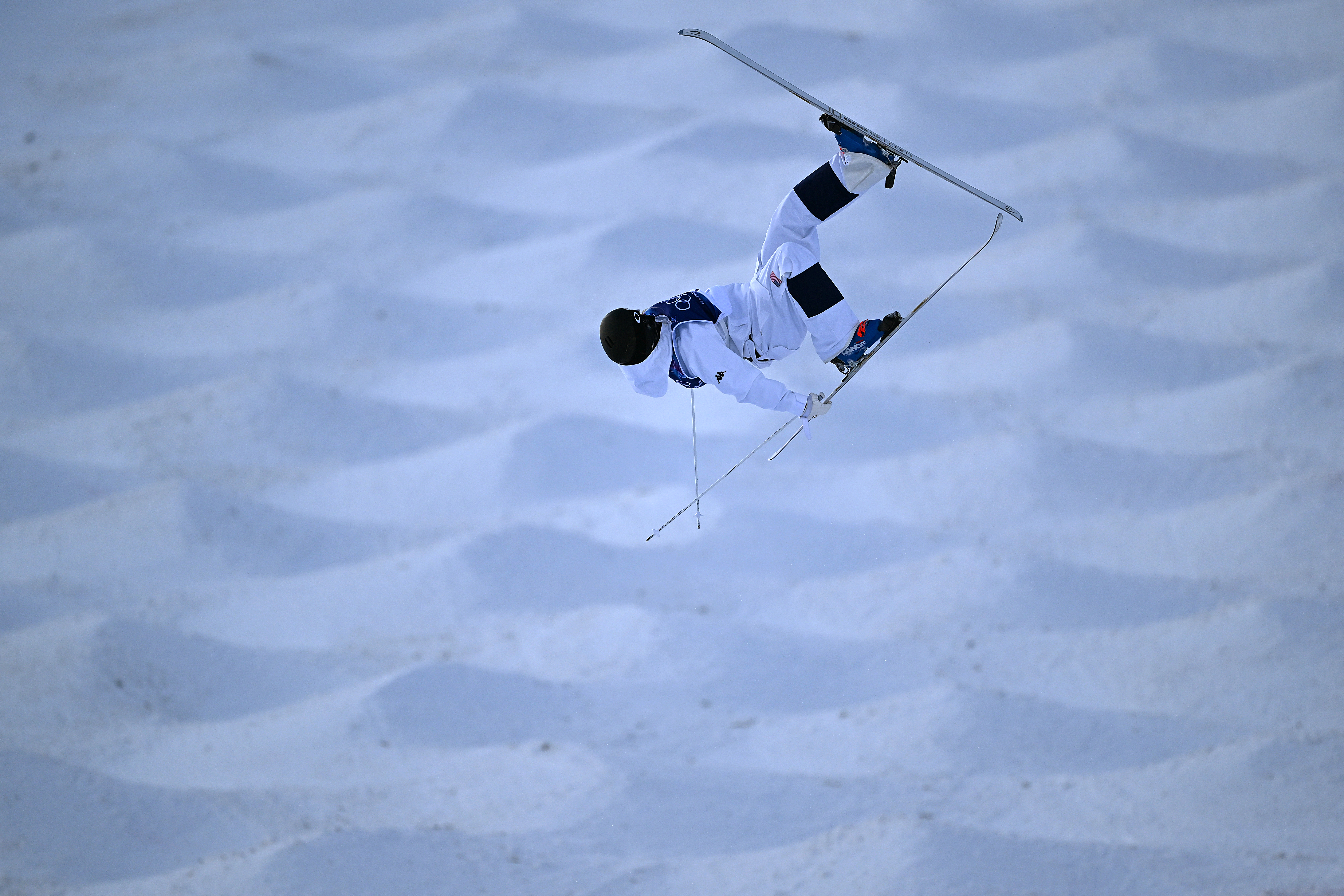 USA's Elizabeth Lemley competes in the freestyle skiing women's moguls final 2 during the Milano Cortina 2026 Winter Olympic Games at Livigno Aerials & Moguls Park, in Livigno (Valtellina), on February 11, 2026. (Photo by Kirill KUDRYAVTSEV / AFP via Getty Images)