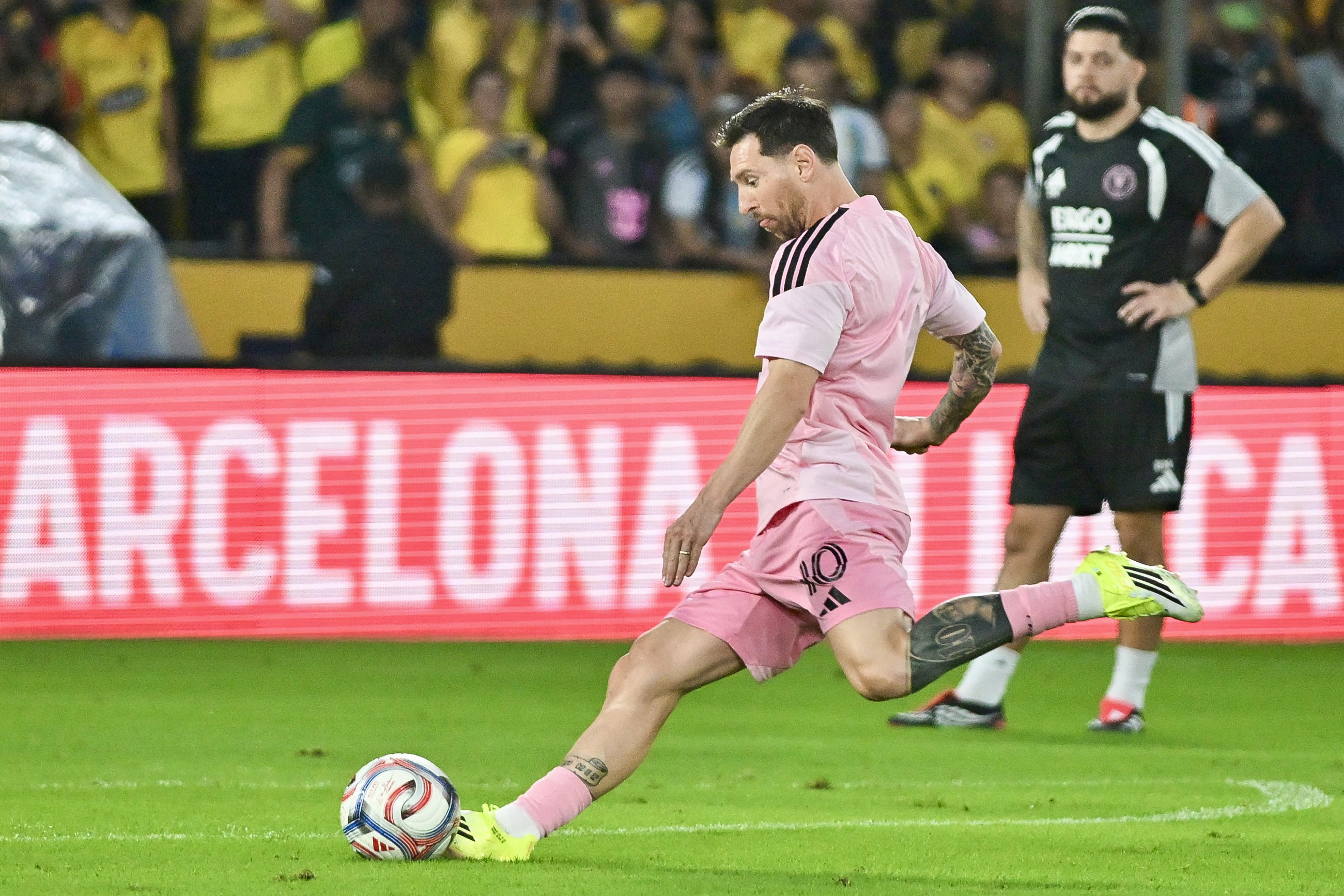 Inter Miami's Argentine forward #10 Lionel Messi warms up ahead of the friendly football match between Ecuador's Barcelona and the US' Inter Miami at the Banco Pichincha Stadium in Guayaquil, Ecuador, on February 7, 2026. (Photo by Marcos PIN / AFP via Getty Images)
