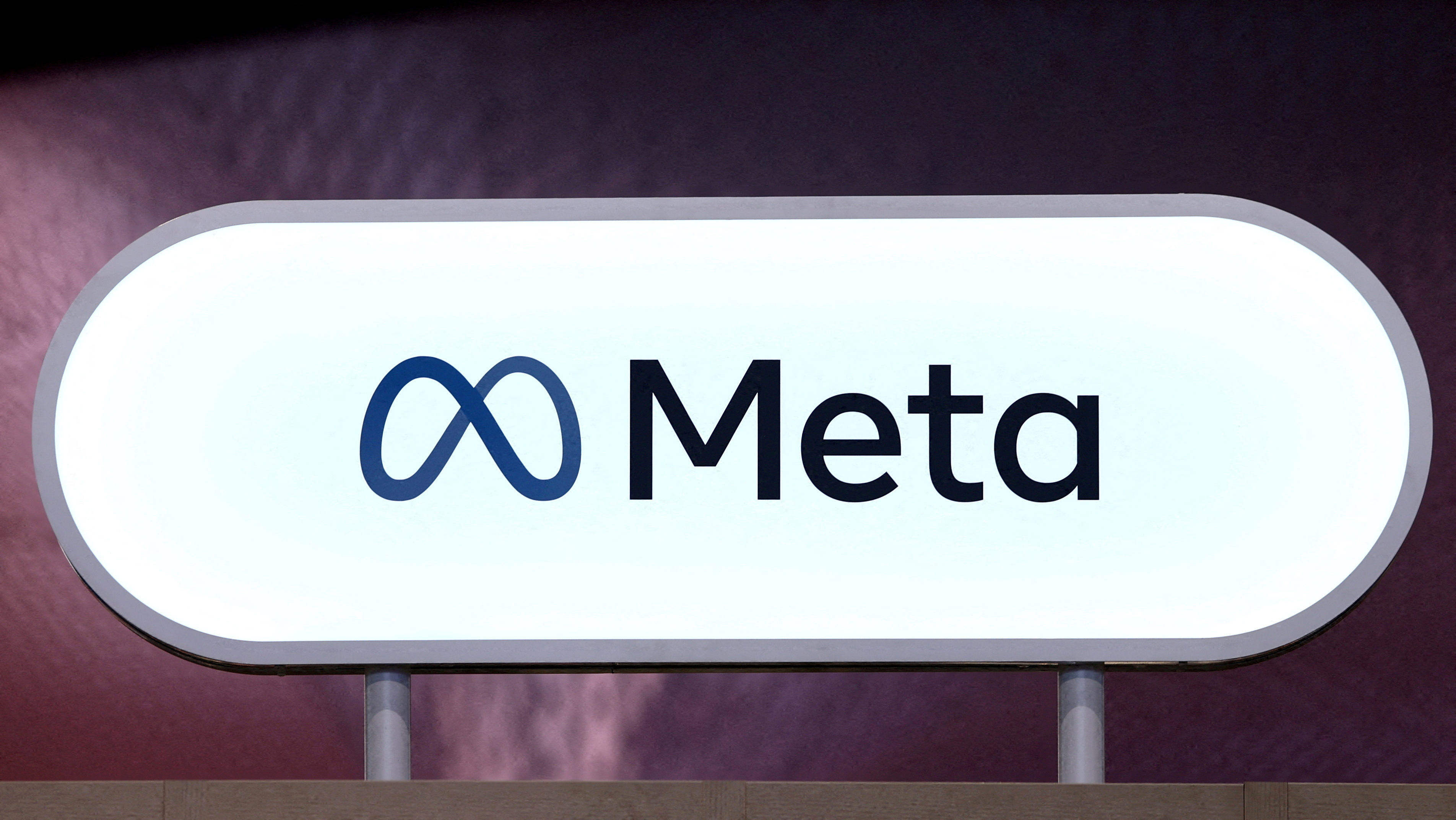 Meta Fights Scams: New AI Tools & Account Alerts Rolled Out