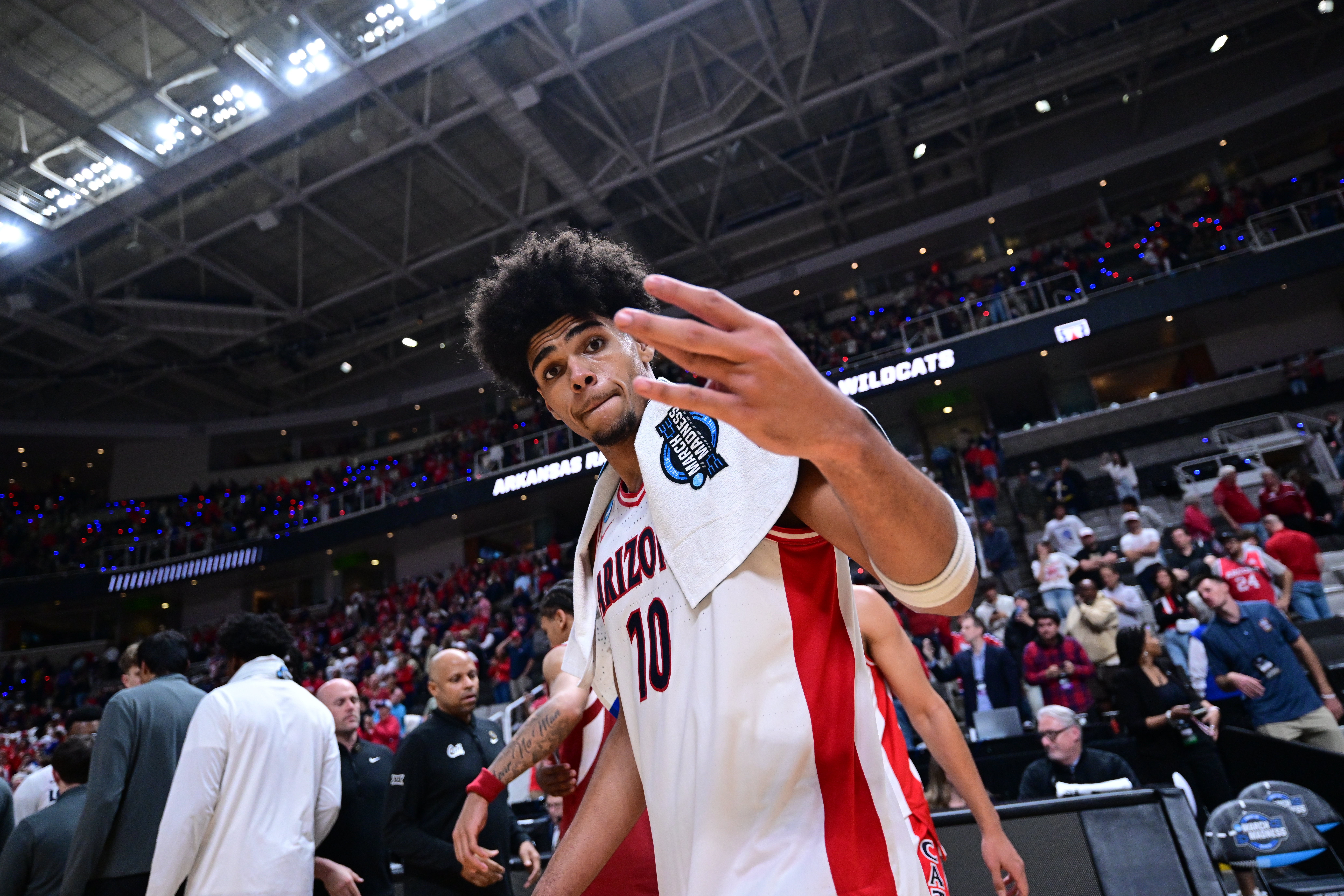 SAN JOSE, CALIFORNIA - MARCH 26: Koa Peat #10 of the Arizona Wildcats celebrates after beating the Arkansas Razorbacks during the Sweet Sixteen round game of the 2026 NCAA Men's Basketball Tournament held at SAP Center on March 26, 2026 in San Jose, California. (Photo by Ben Solomon/NCAA Photos via Getty Images)