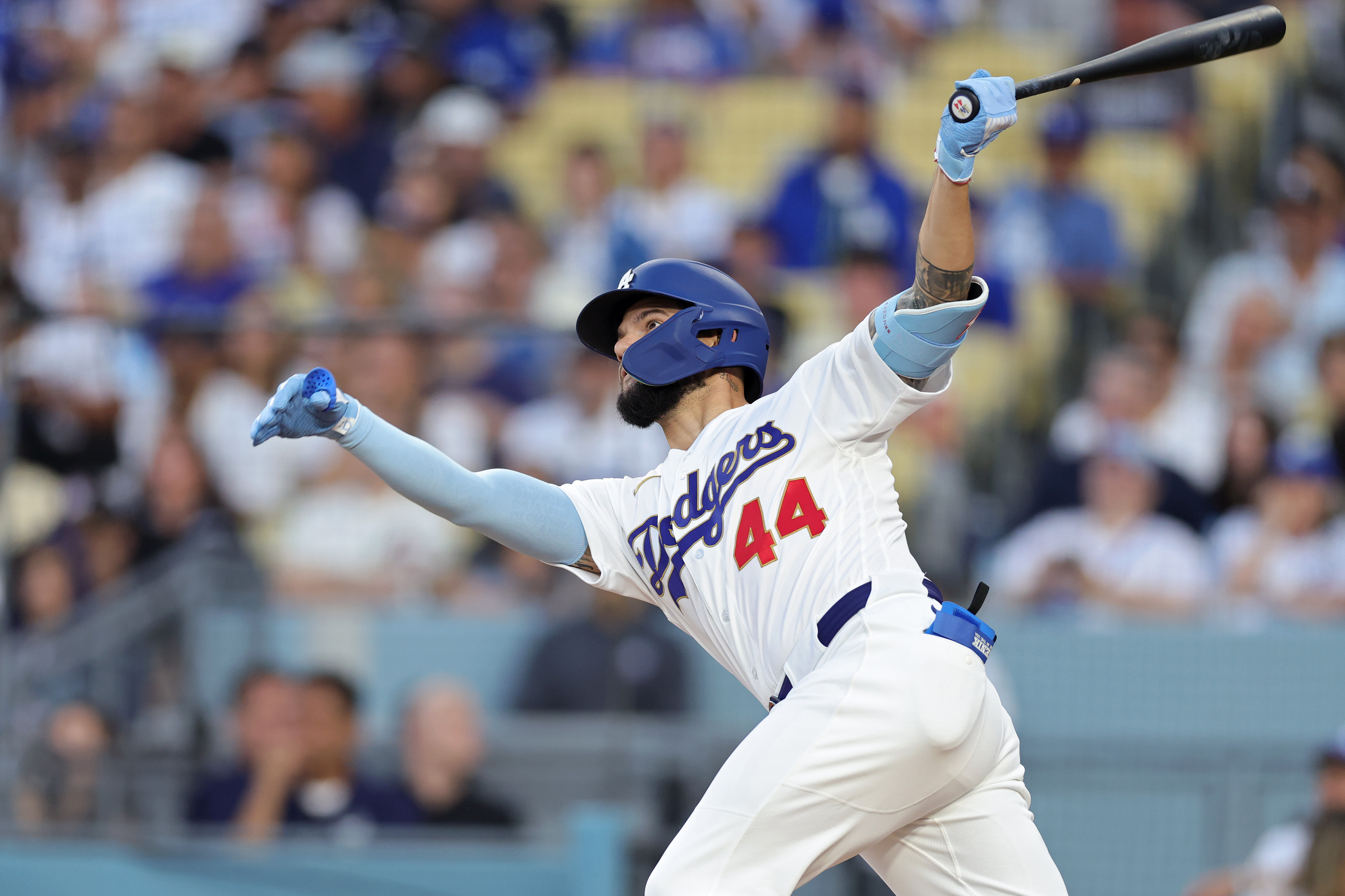 Andy Pages shrugs off postseason struggles with go-ahead HR in Dodgers' Opening Day win over D-backs