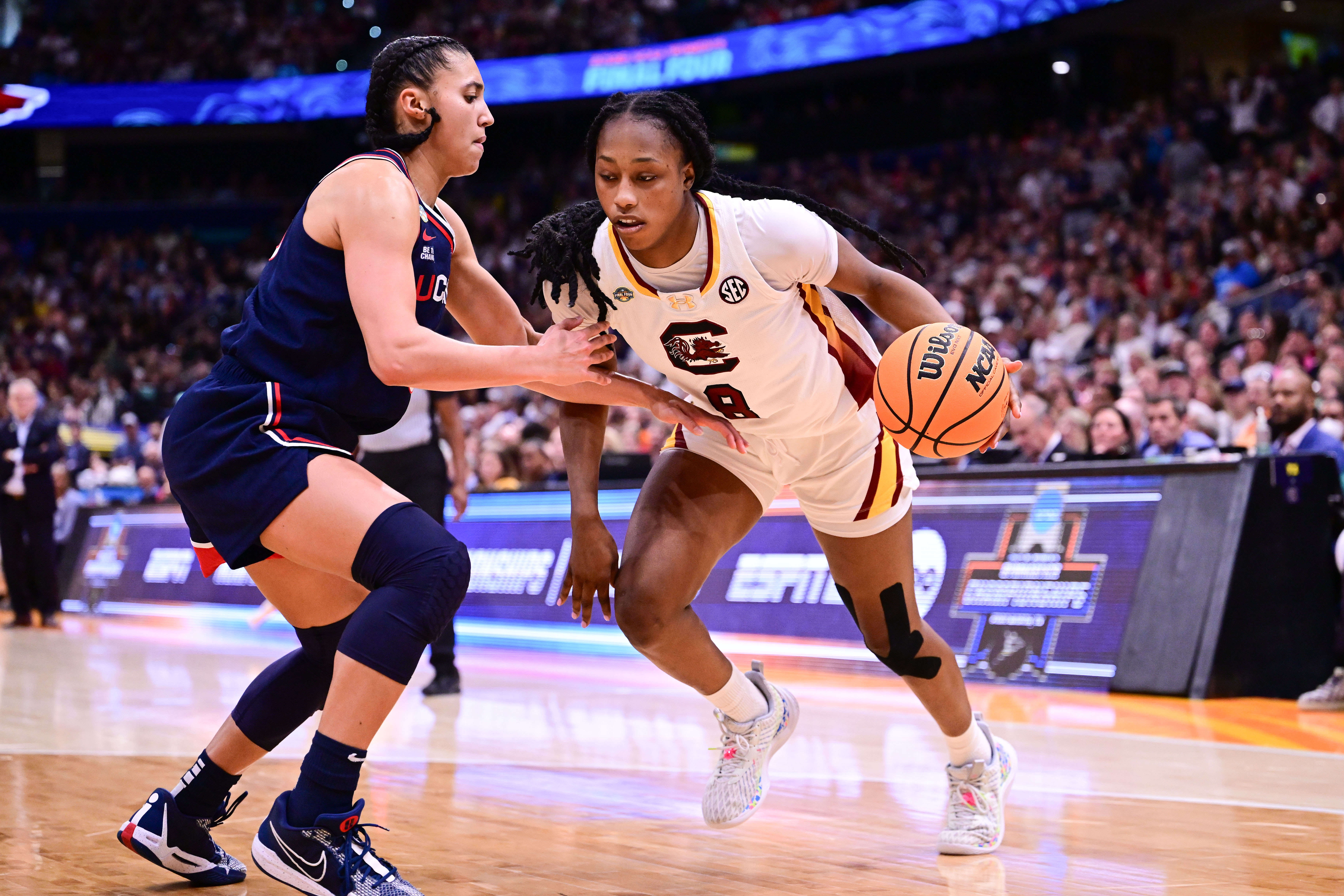 TAMPA, FLORIDA - APRIL 6: Joyce Edwards #8 of the South Carolina Gamecocks drives to the basket while guarded by Azzi Fudd #35 of the UConn Huskies during the NCAA Women's Basketball Tournament championship game at Amalie Arena on April 6, 2025 in Tampa, Florida. (Photo by Ben Solomon/NCAA Photos via Getty Images)