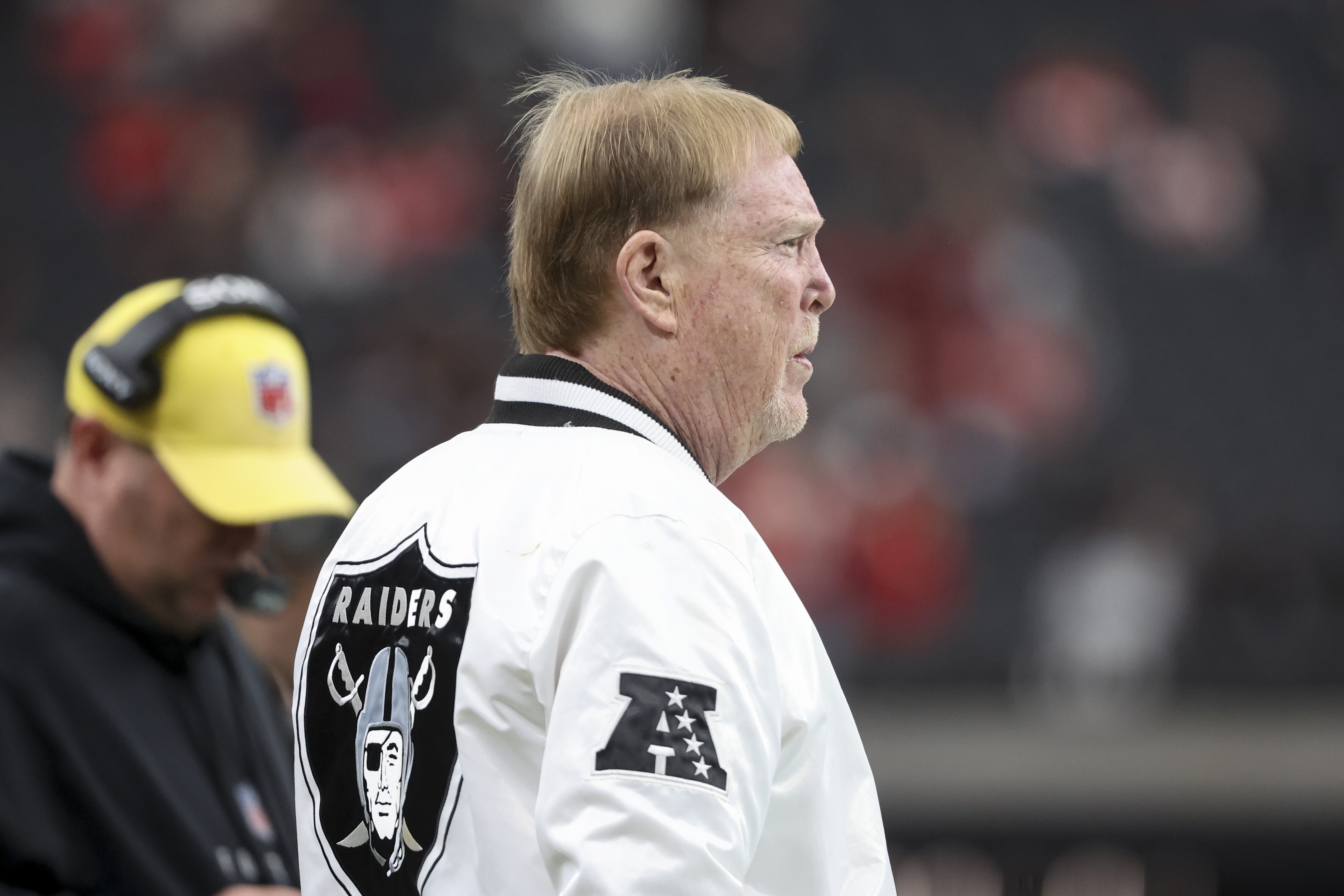  Owner and managing general partner Mark Davis of the Las Vegas Raiders looks on prior to a game against the Kansas City Chiefs at Allegiant Stadium on January 04, 2026 in Las Vegas, Nevada. (Photo by Ian Maule/Getty Images)