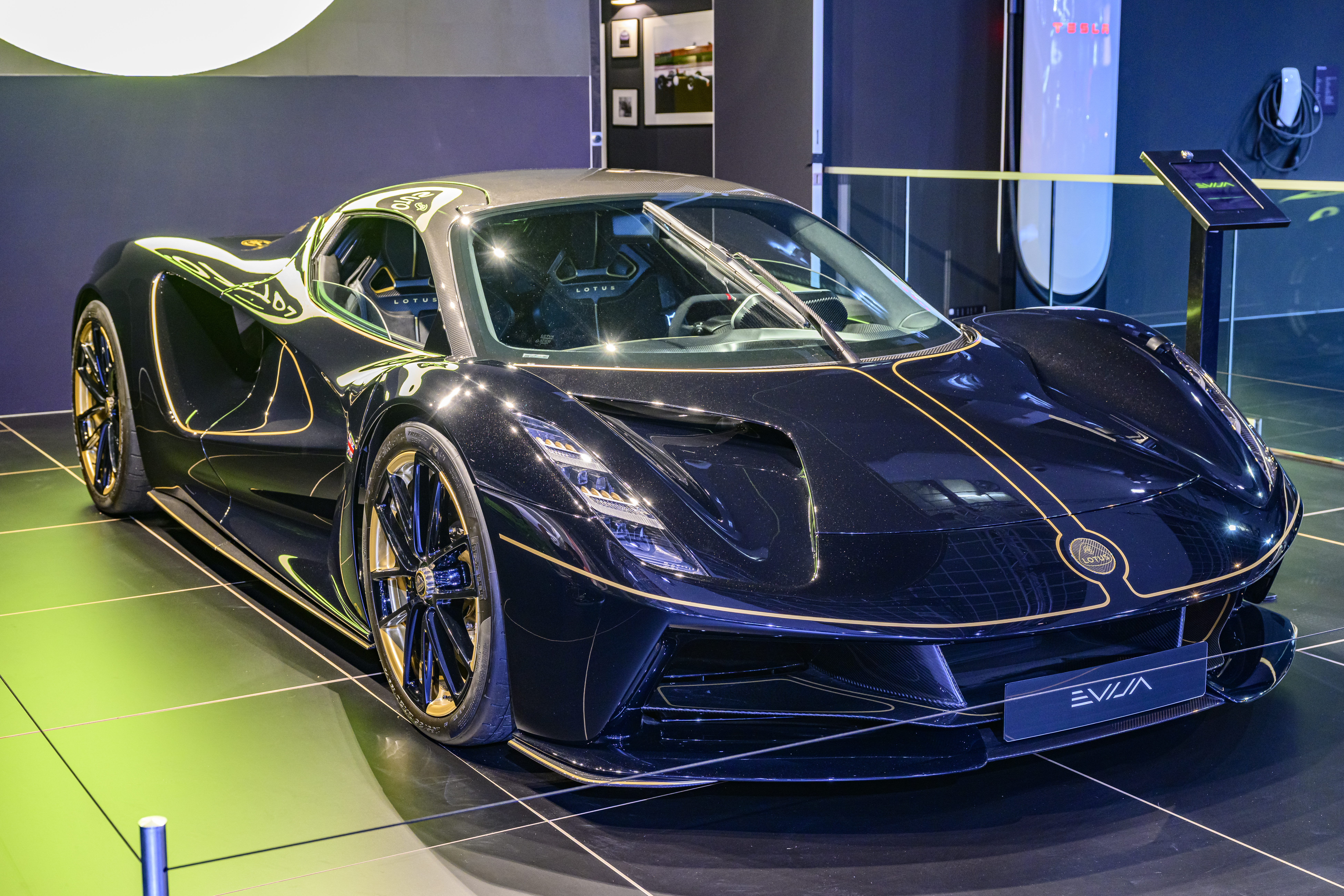 Lotus 'first-mover advantage' brings Chinese-made cars to Canada