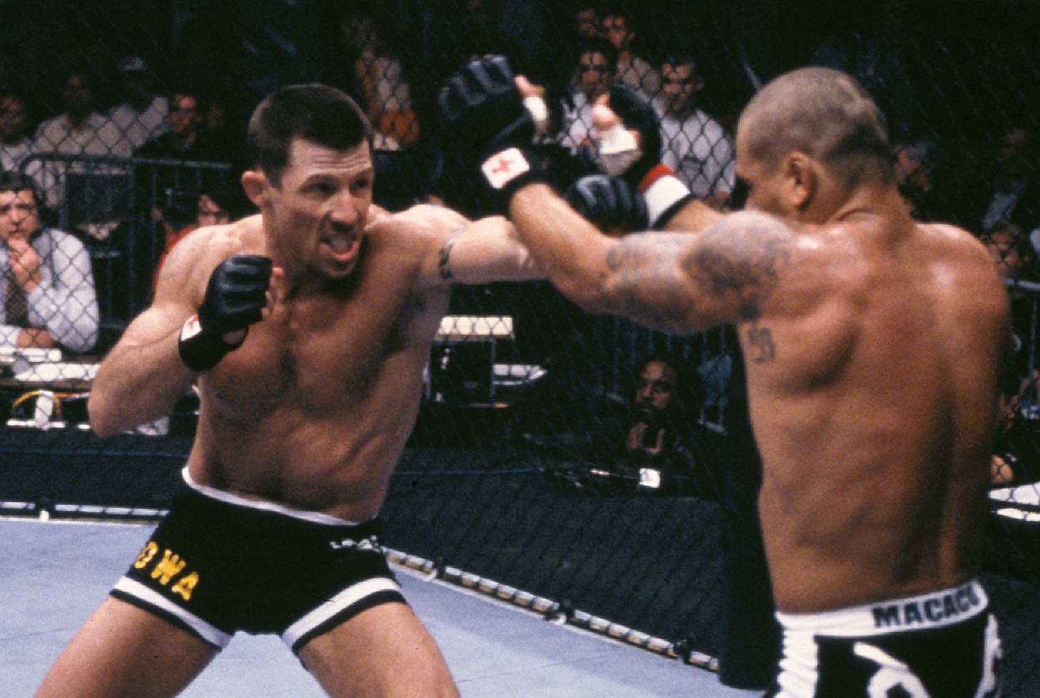 Di balik masa gelap MMA: Monte Cox menyingkap kesepakatan, kerusakan, dan disfungsional era bandit