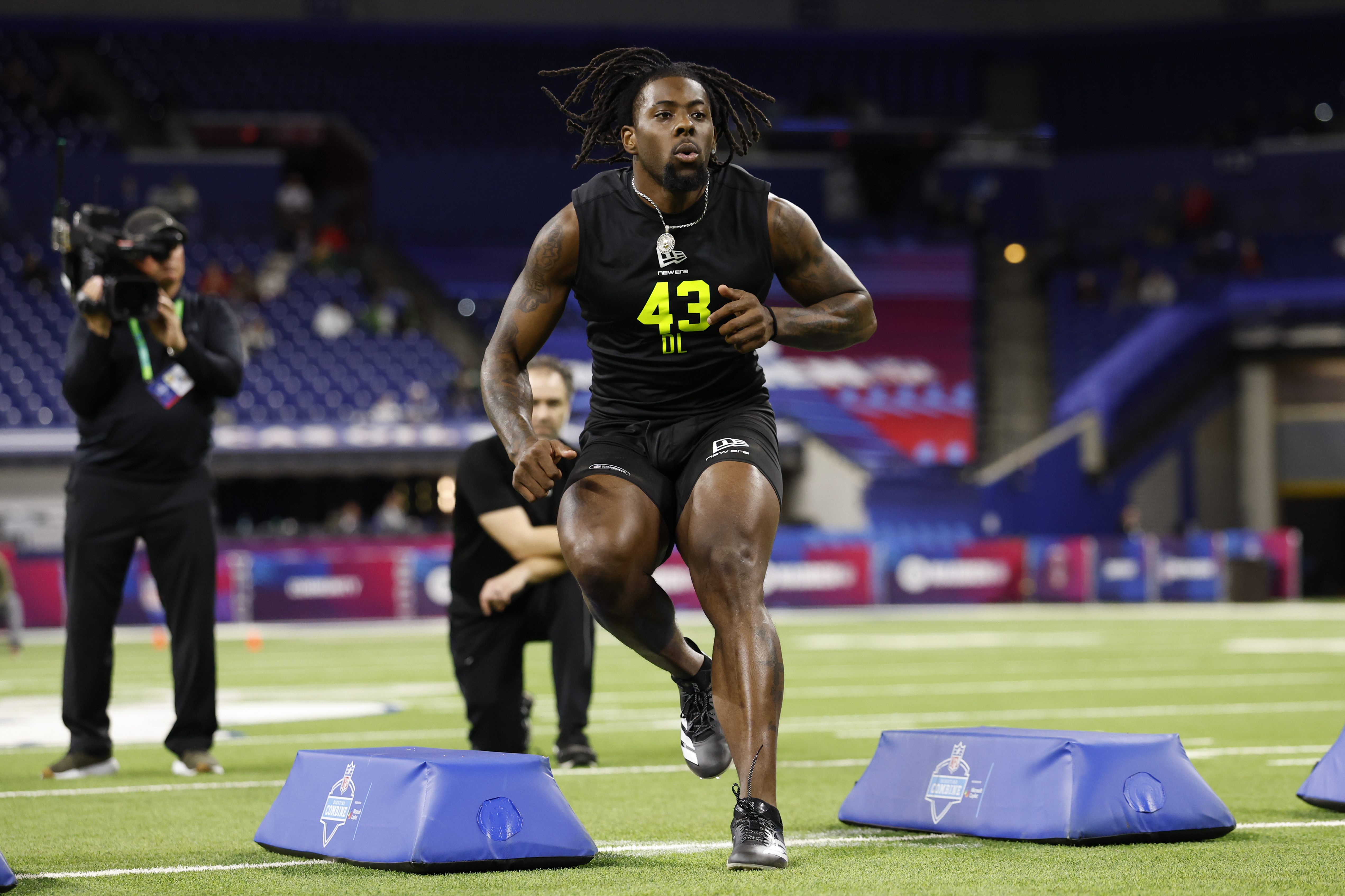 INDIANAPOLIS, INDIANA - FEBRUARY 24: Quintayvious Hutchins #DL43 of Boston College participates in a drill during the 2026 NFL Scouting Combine at Lucas Oil Stadium on February 26, 2026 in Indianapolis, Indiana. (Photo by Lauren Leigh Bacho/Getty Images)