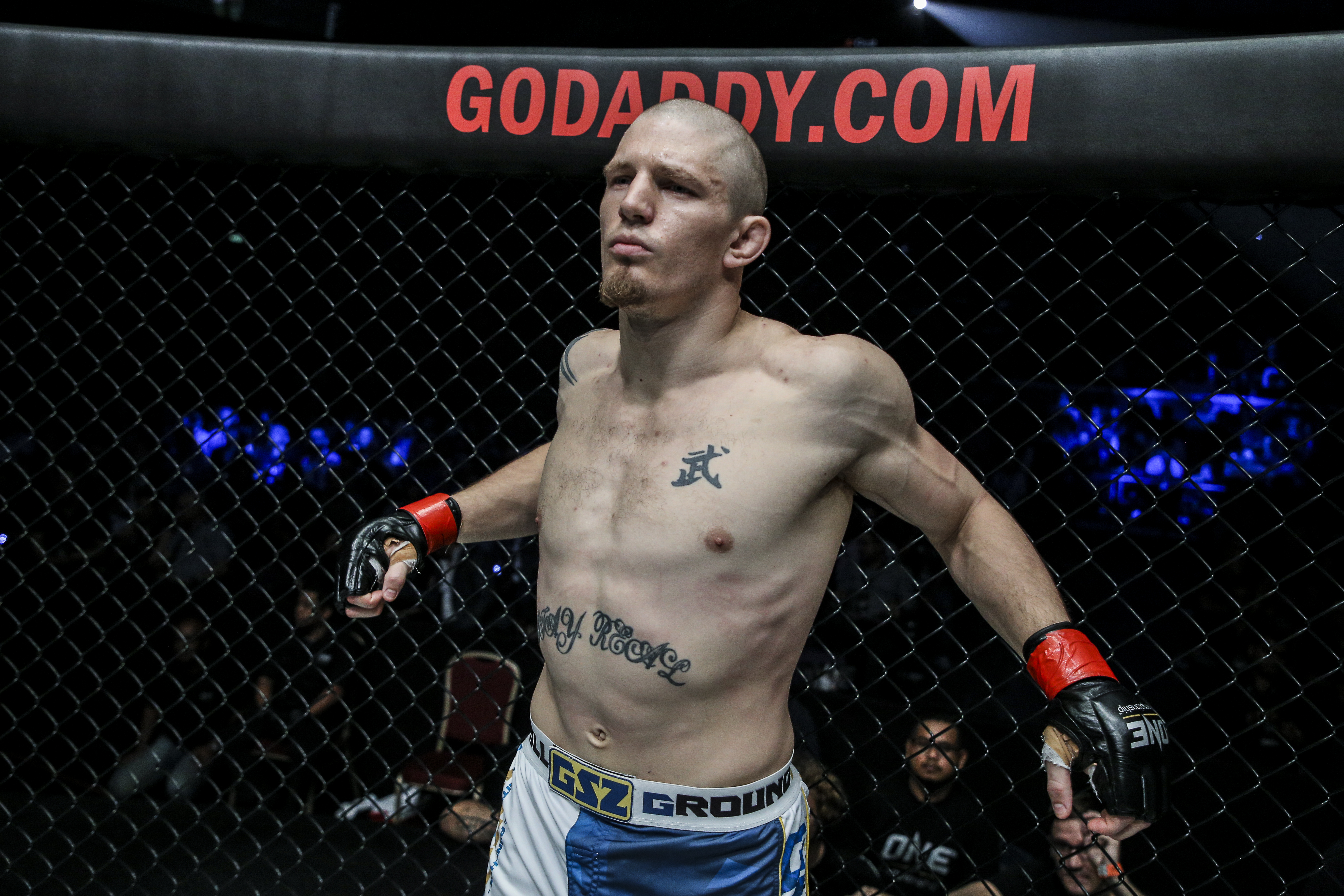 Ada apa dengan ONE Championship? Dalam kemunduran MMA promosi tersebut yang tidak stabil