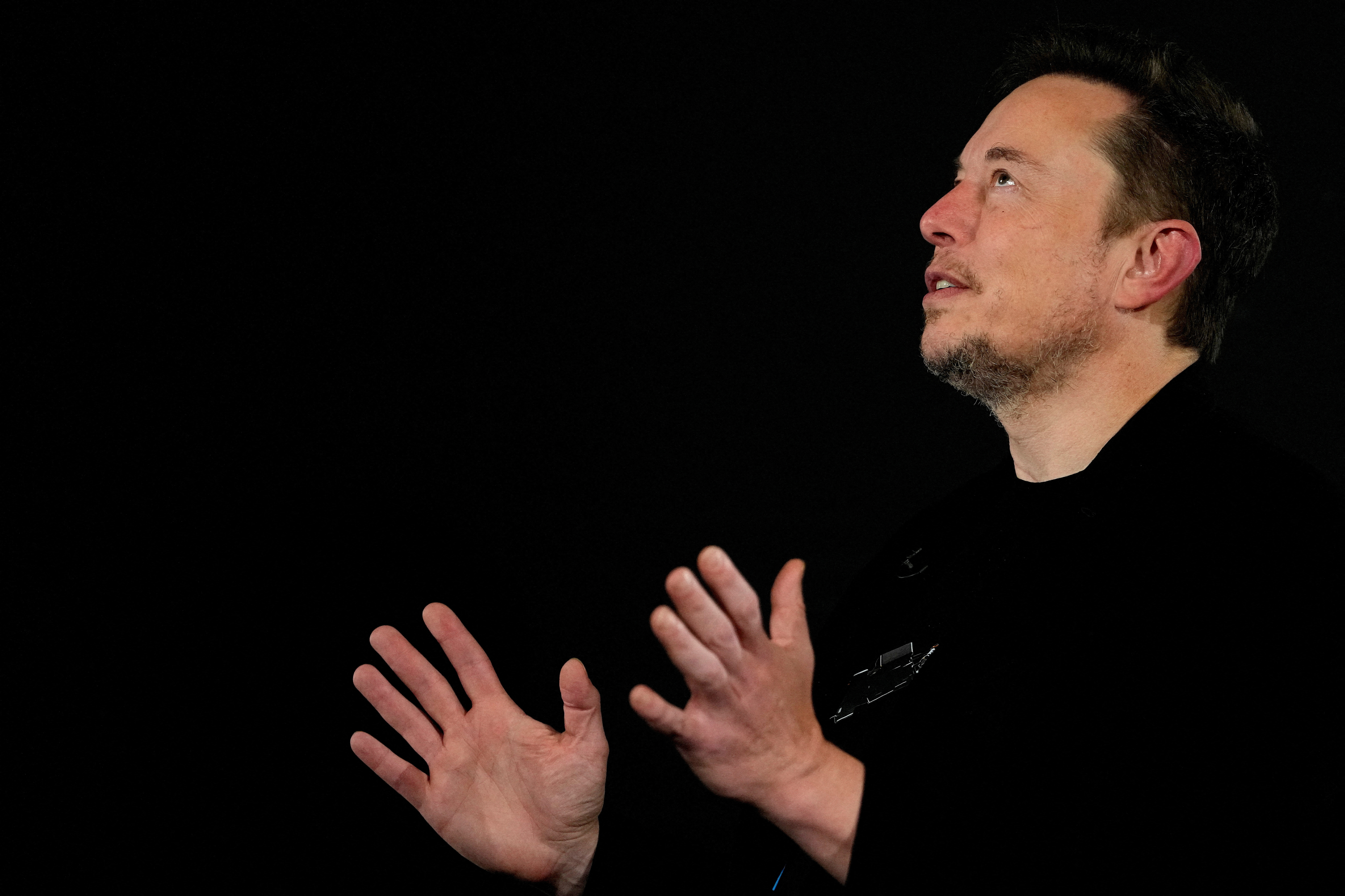 SpaceX Stock Tumbles Amid Analyst Skepticism