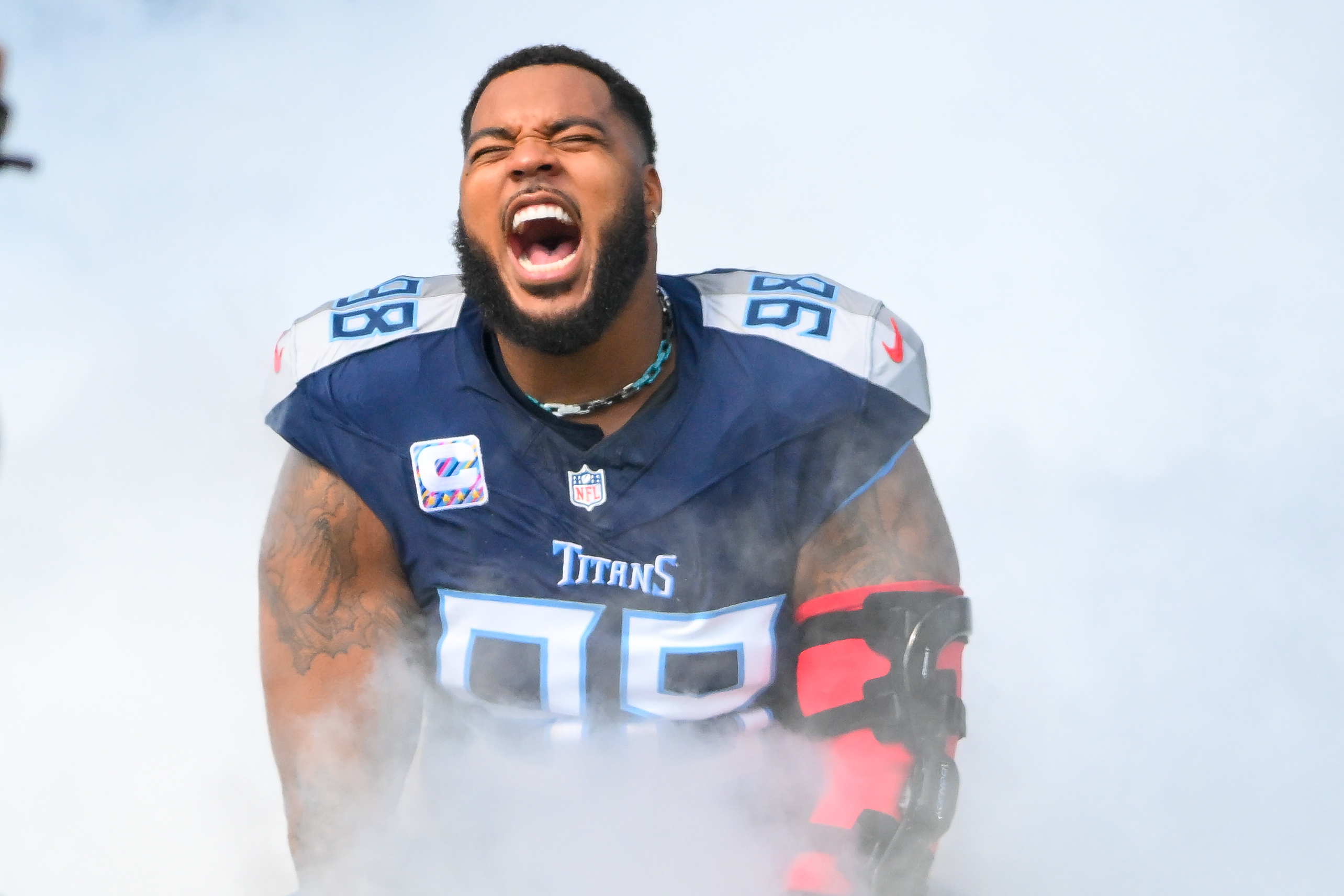 Titans agree to $105.8M extension with All-Pro DT Jeffery Simmons