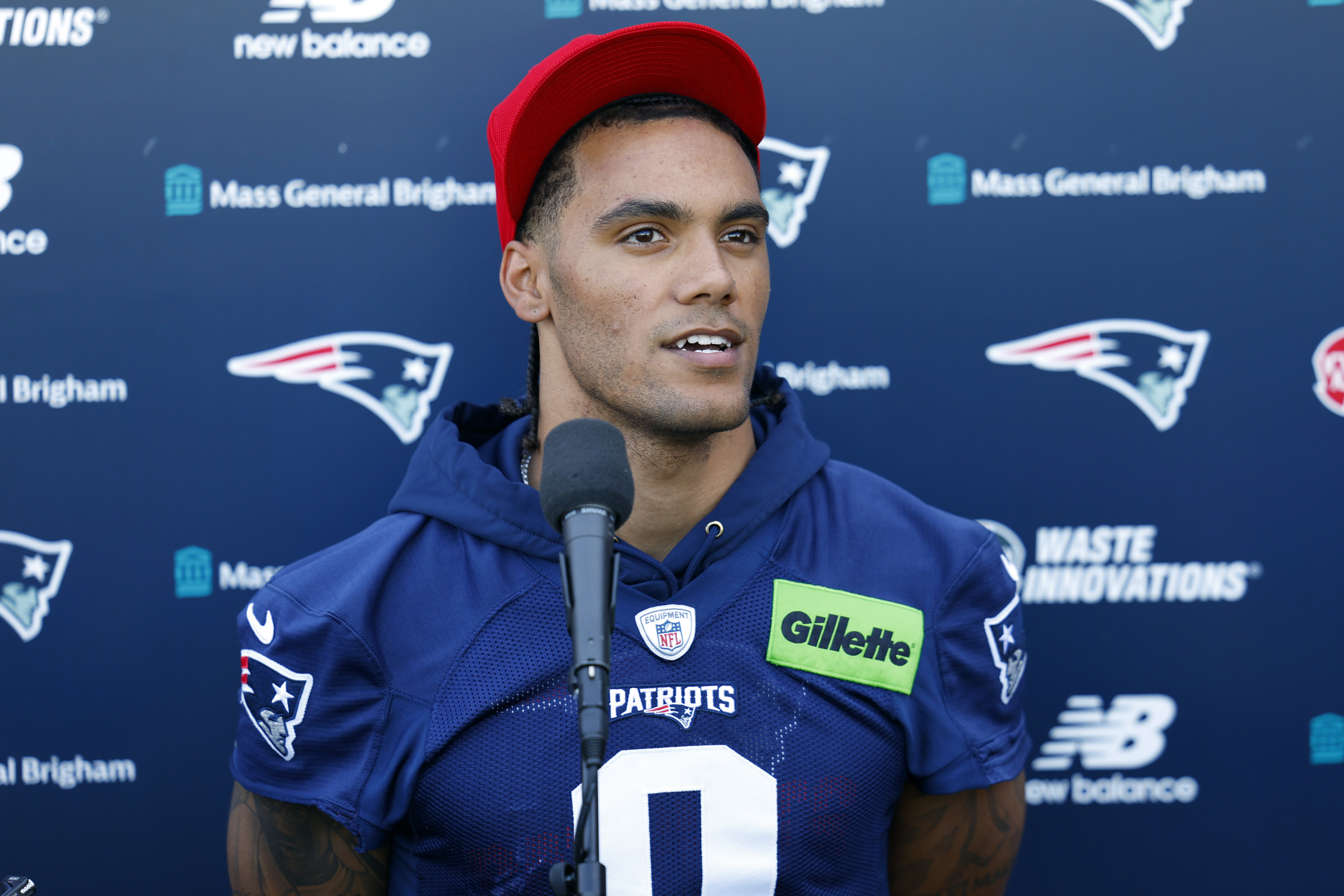 Patriots owner Robert Kraft says team has offered CB Christian Gonzalez 'the highest contract' in franchise history