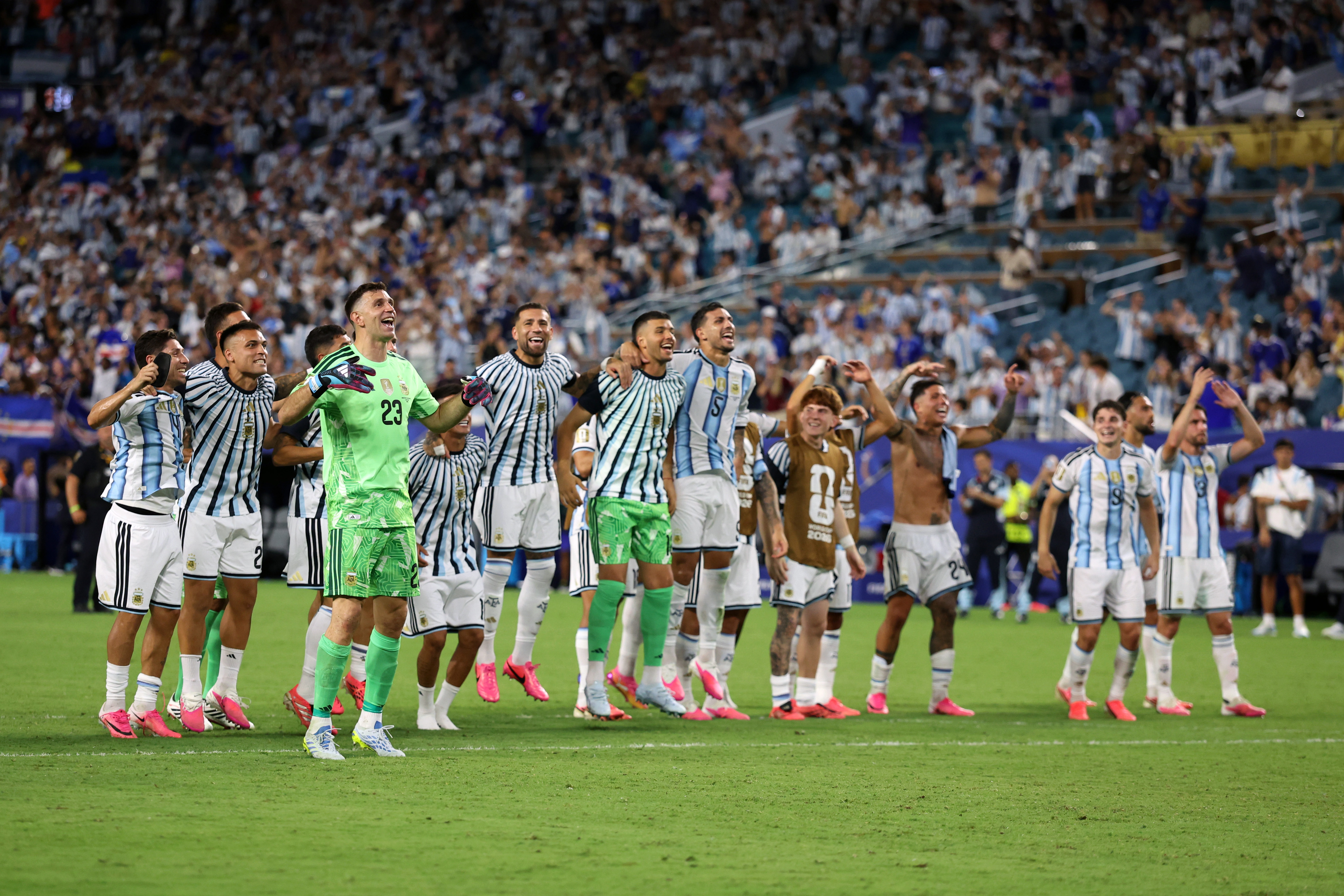 MIAMI GARDENS, FLORIDA - JULY 03: The Argentina team celebrate after  the FIFA World Cup 2026 Round Of 32 match between Argentina and Cabo Verde at Miami Stadium on July 03, 2026 in Miami Gardens, Florida. (Photo by Catherine Ivill - AMA/Getty Images)