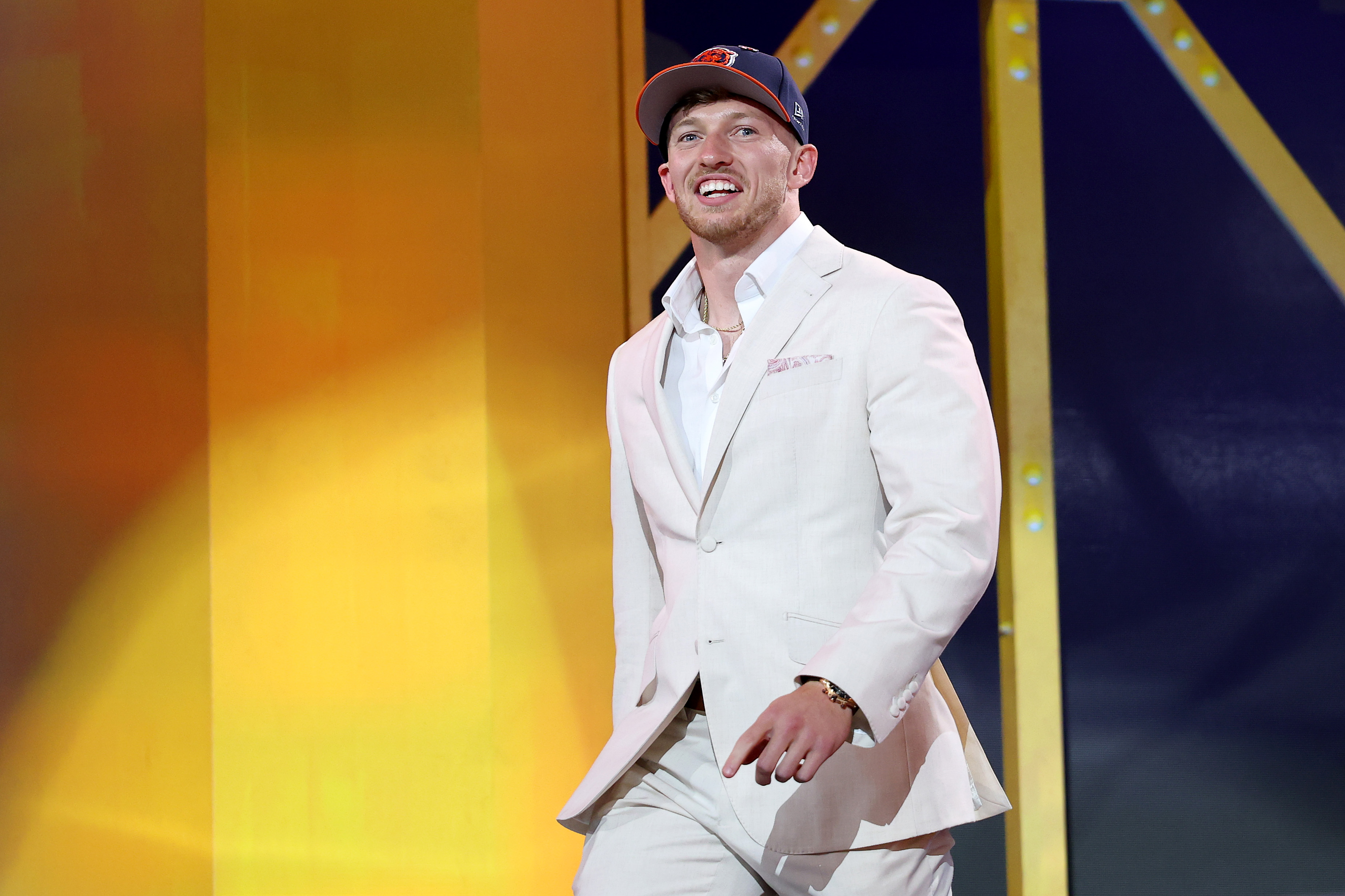 PITTSBURGH, PENNSYLVANIA - APRIL 23: Dillon Thieneman of Oregon celebrates after being selected twenty-fifth overall pick by the Chicago Bears during Round One of the 2026 NFL Draft at Acrisure Stadium on April 23, 2026 in Pittsburgh, Pennsylvania.  (Photo by Emilee Chinn/Getty Images)