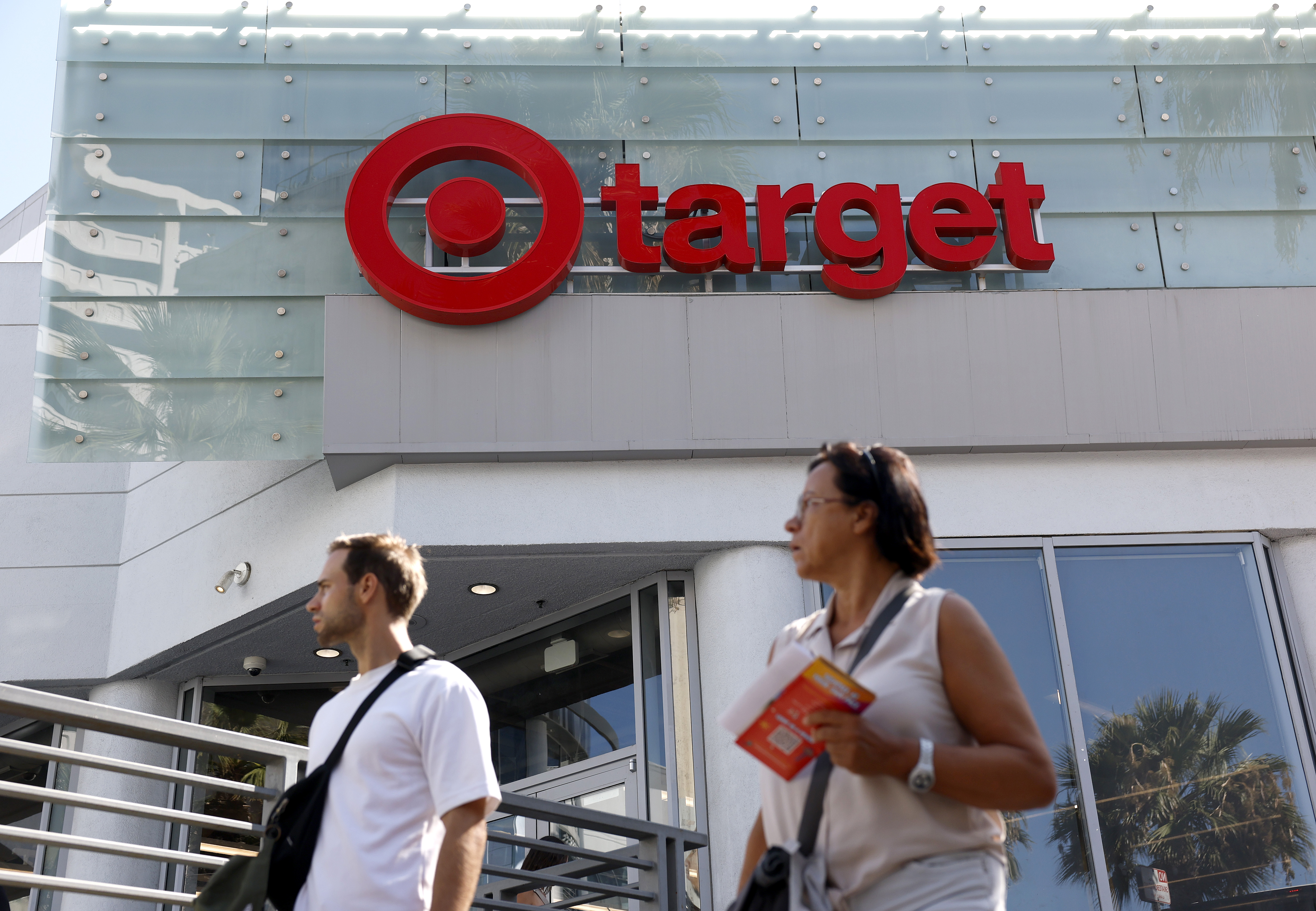 yahoo.com - Brooke DiPalma - Tariff refunds are hitting retailers' wallets. Here's what they're doing with the money.