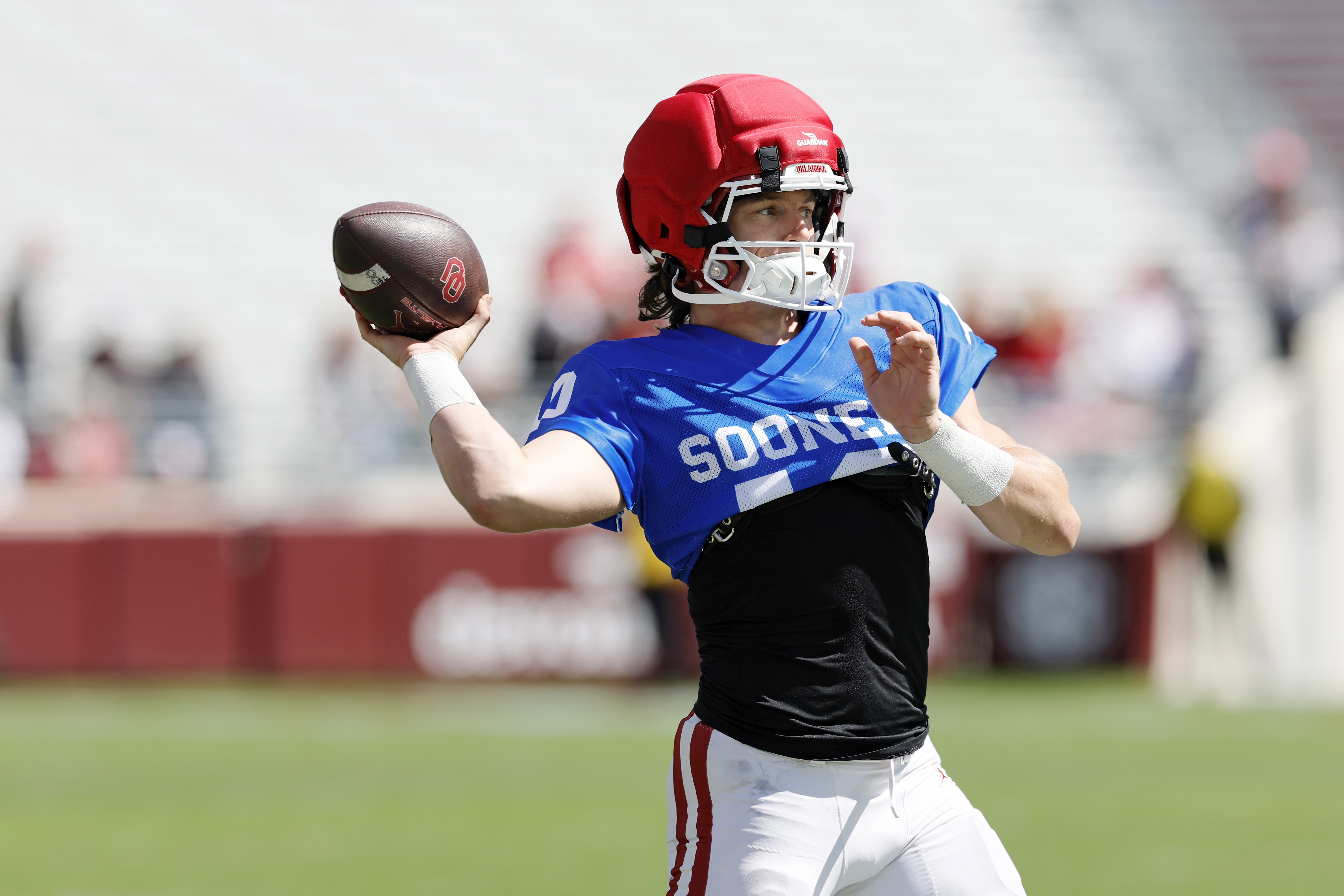 NORMAN, OKLAHOMA - APRIL 18:  Quarterback John Mateer #10 of the Oklahoma Sooners plays during the Spring Game at Gaylord Family Oklahoma Memorial Stadium on April 18, 2026 in Norman, Oklahoma.  (Photo by Brian Bahr/Getty Images for ONIT)