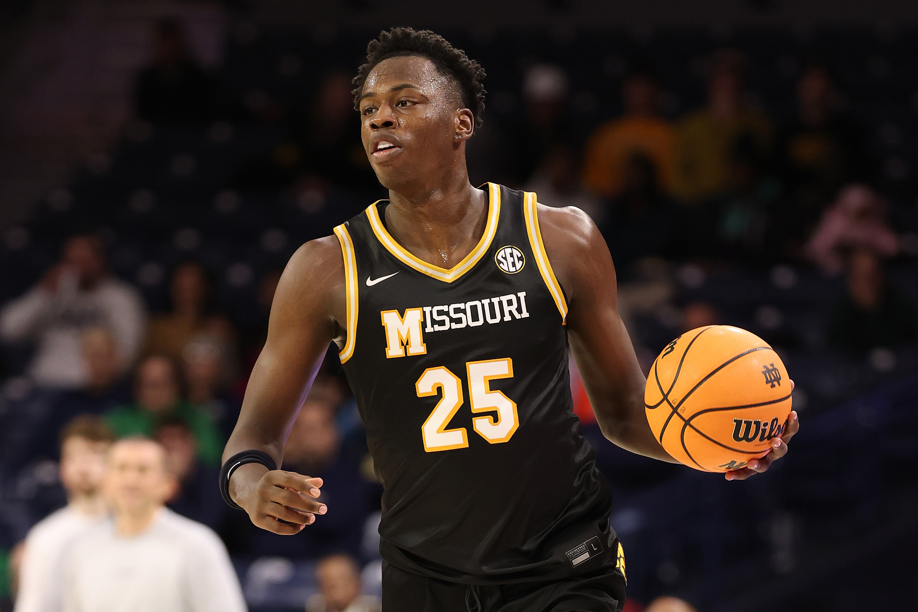 Mark Mitchell reportedly re-enrolling at Missouri after committing to Kentucky for fifth year granted by temporary restraining order