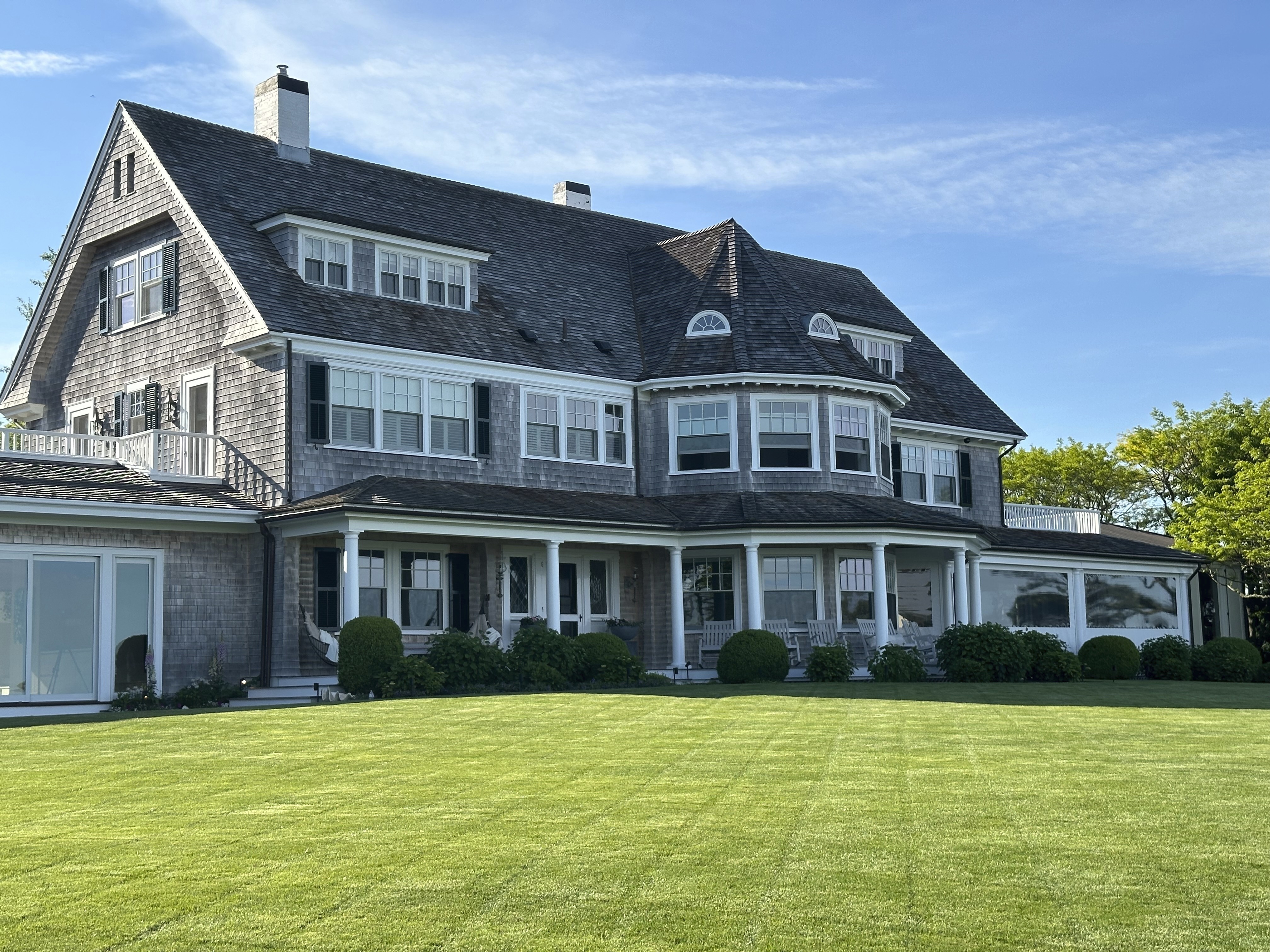 yahoo.com - Brian Sozzi - Scotts Miracle-Gro's biggest challenge: Overcoming young homeowners who are OK with dandelions in their lawn