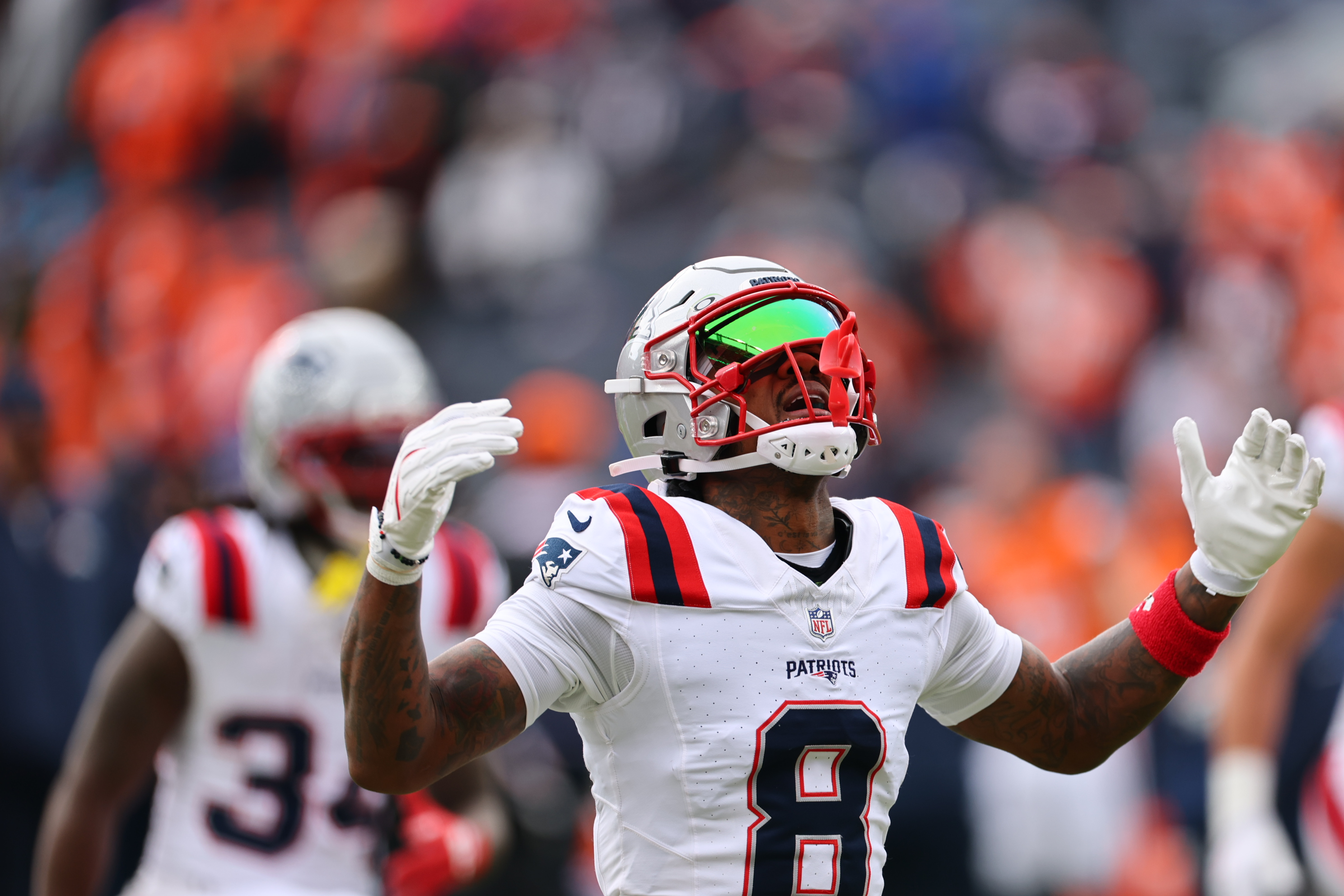 Commanders get Jayden Daniels some WR help, sign Stefon Diggs
