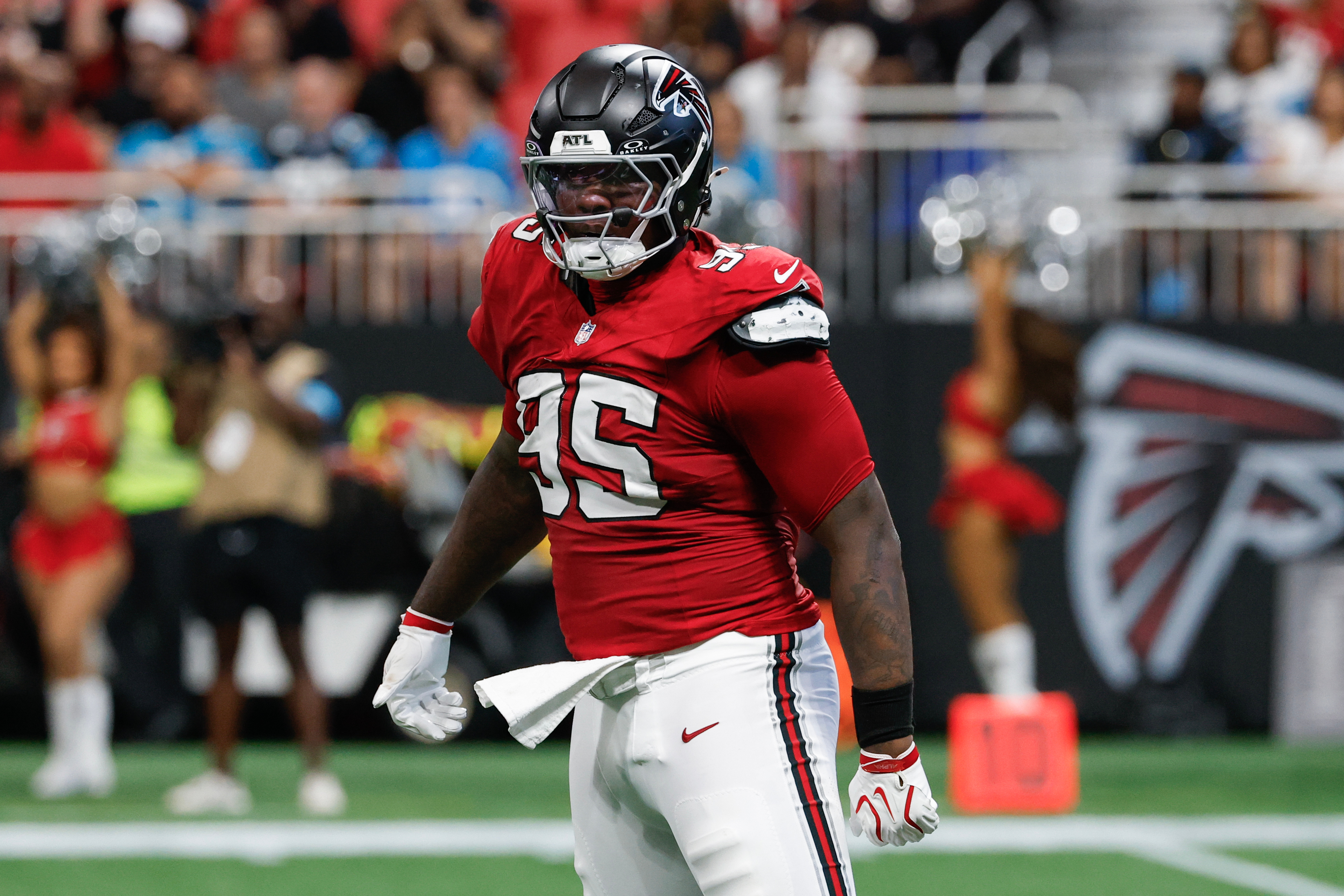 Falcons sign defensive tackle to 4-year, $78M contract extension