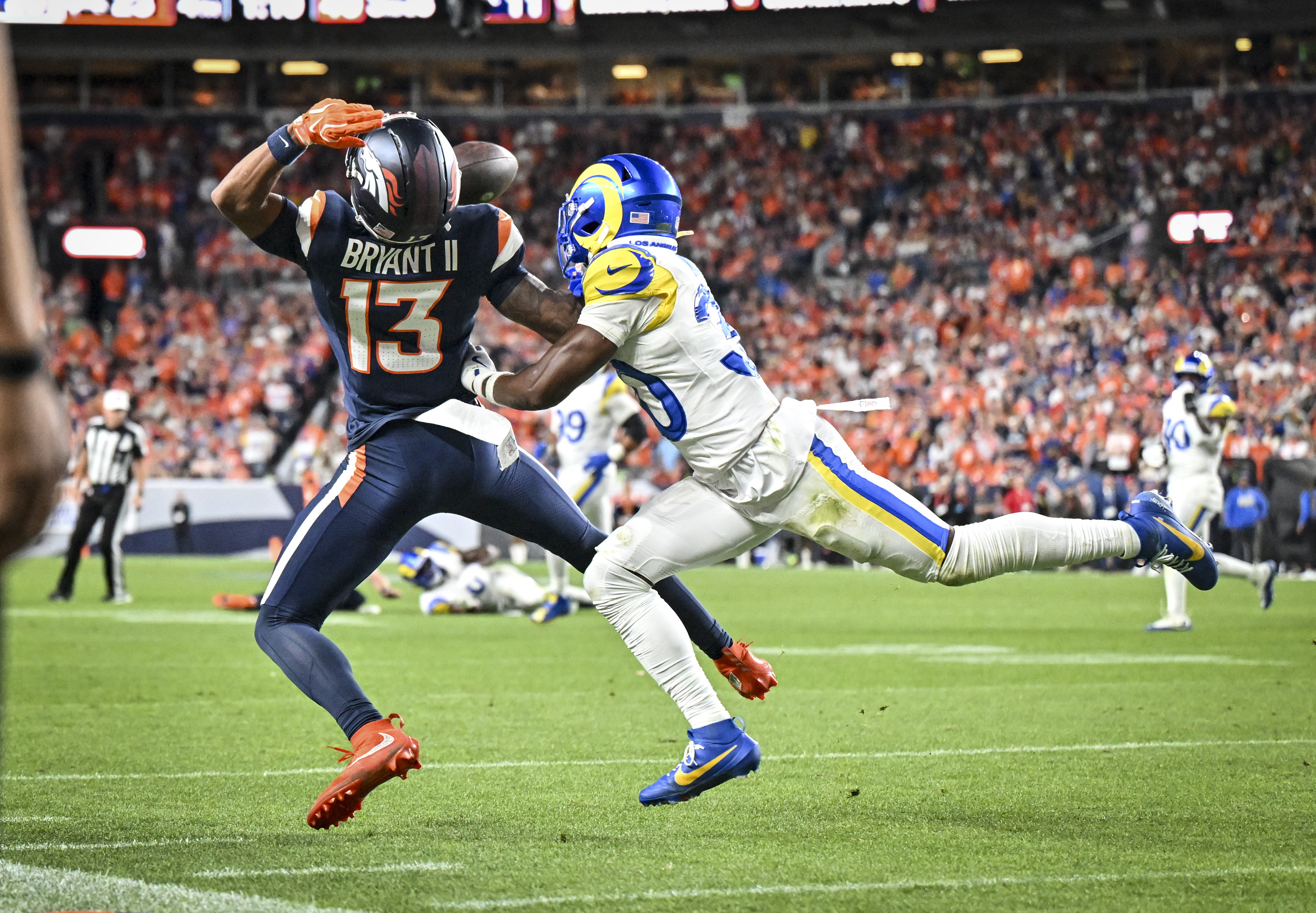 Rams seemingly on wrong end of questionable pass interference call, Sean McVay skips press conference