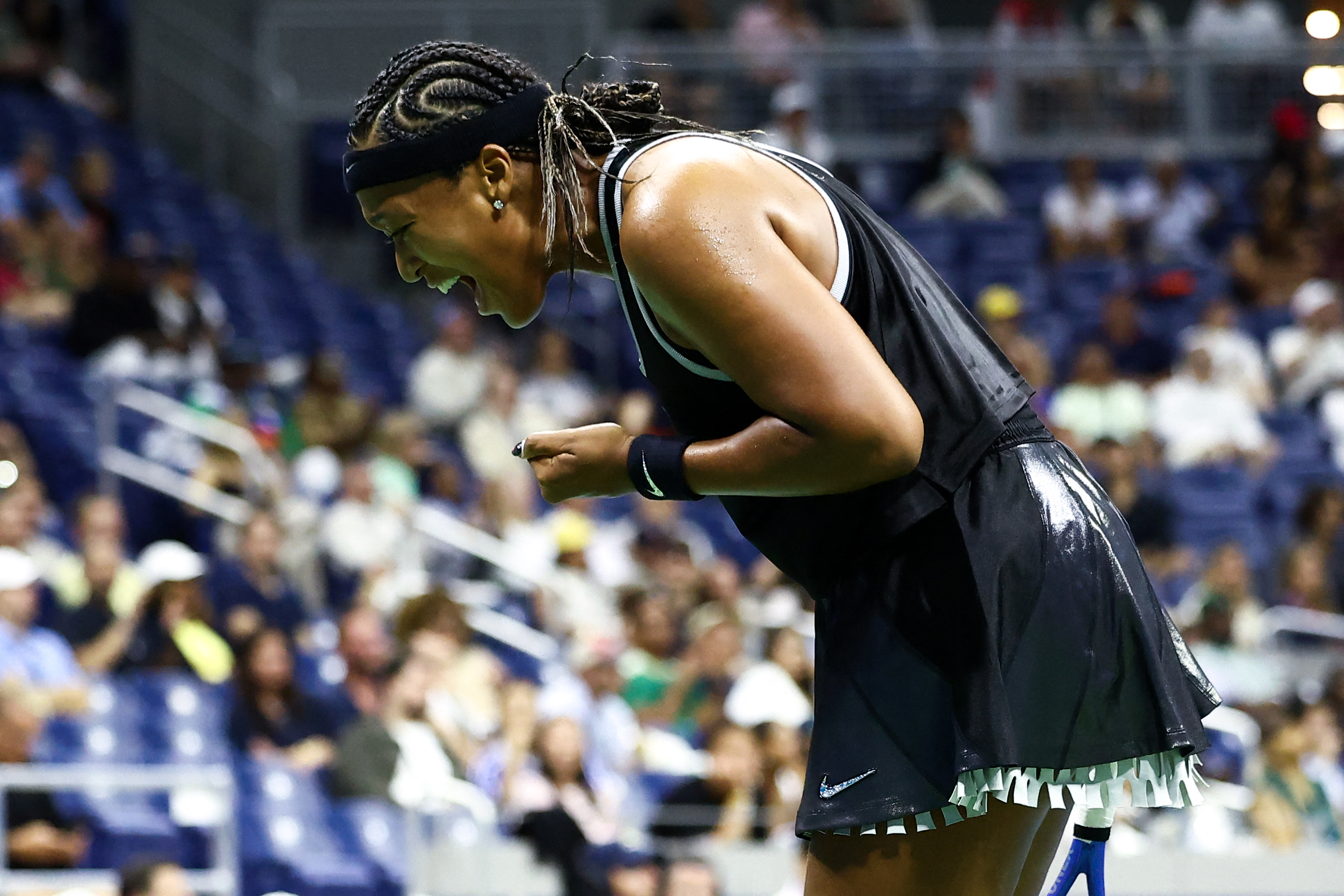 US Open: Naomi Osaka survives early scare, beats Anastasia Zakharova in straight sets to kick off run in New York