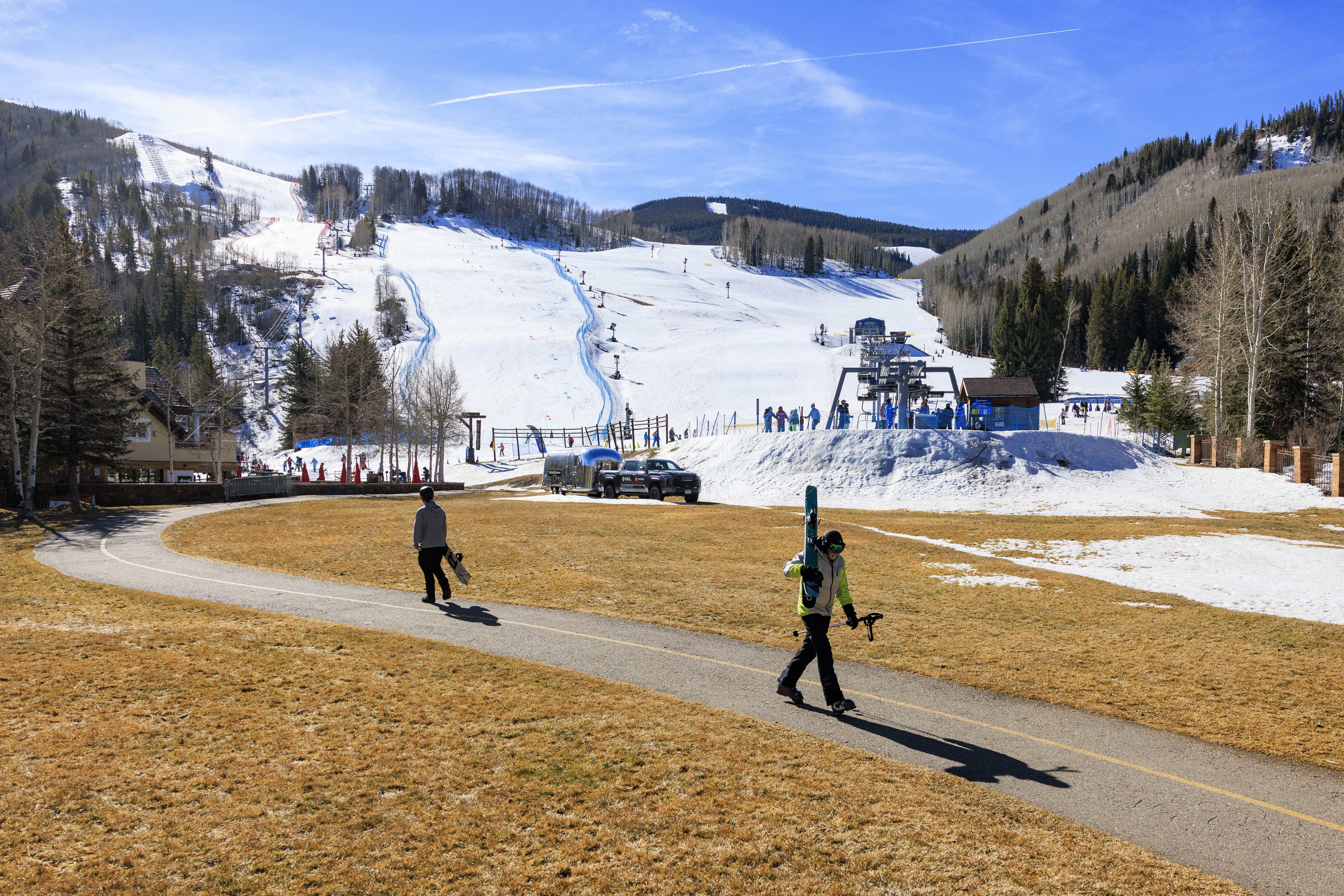 Ski Season Demand Collapse Signals Massive Opportunity for Winter Sports Merchandise & O2O Retail Expansion
