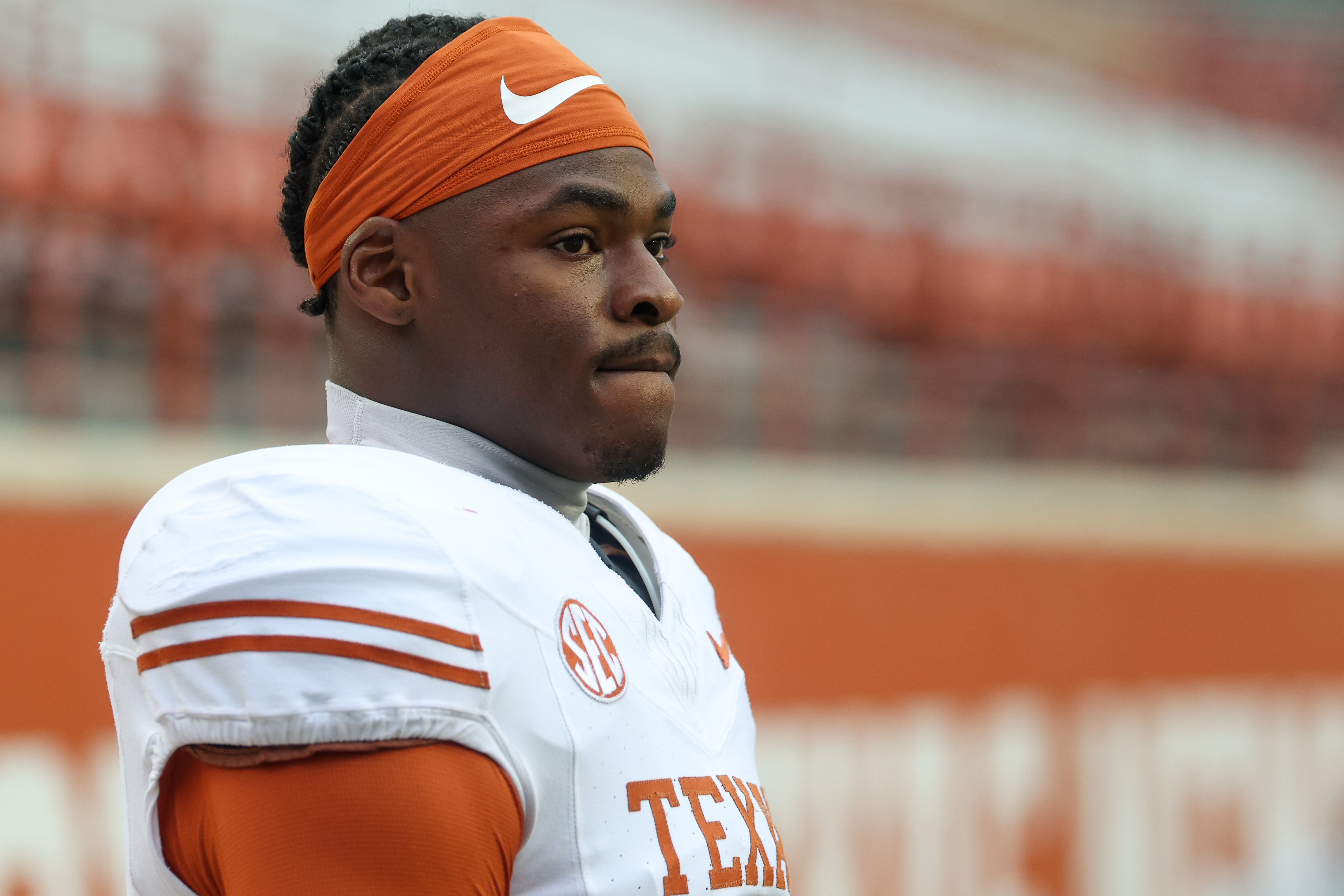 AUSTIN, TX - APRIL 18: Edge Colin Simmons #1 of the Texas Longhorns on the field during the Texas Longhorns Football Fan Day on April 18, 2026, at Darrell K Royal-Texas Memorial Stadium in Austin, TX. (Photo by David Buono/Icon Sportswire via Getty Images)