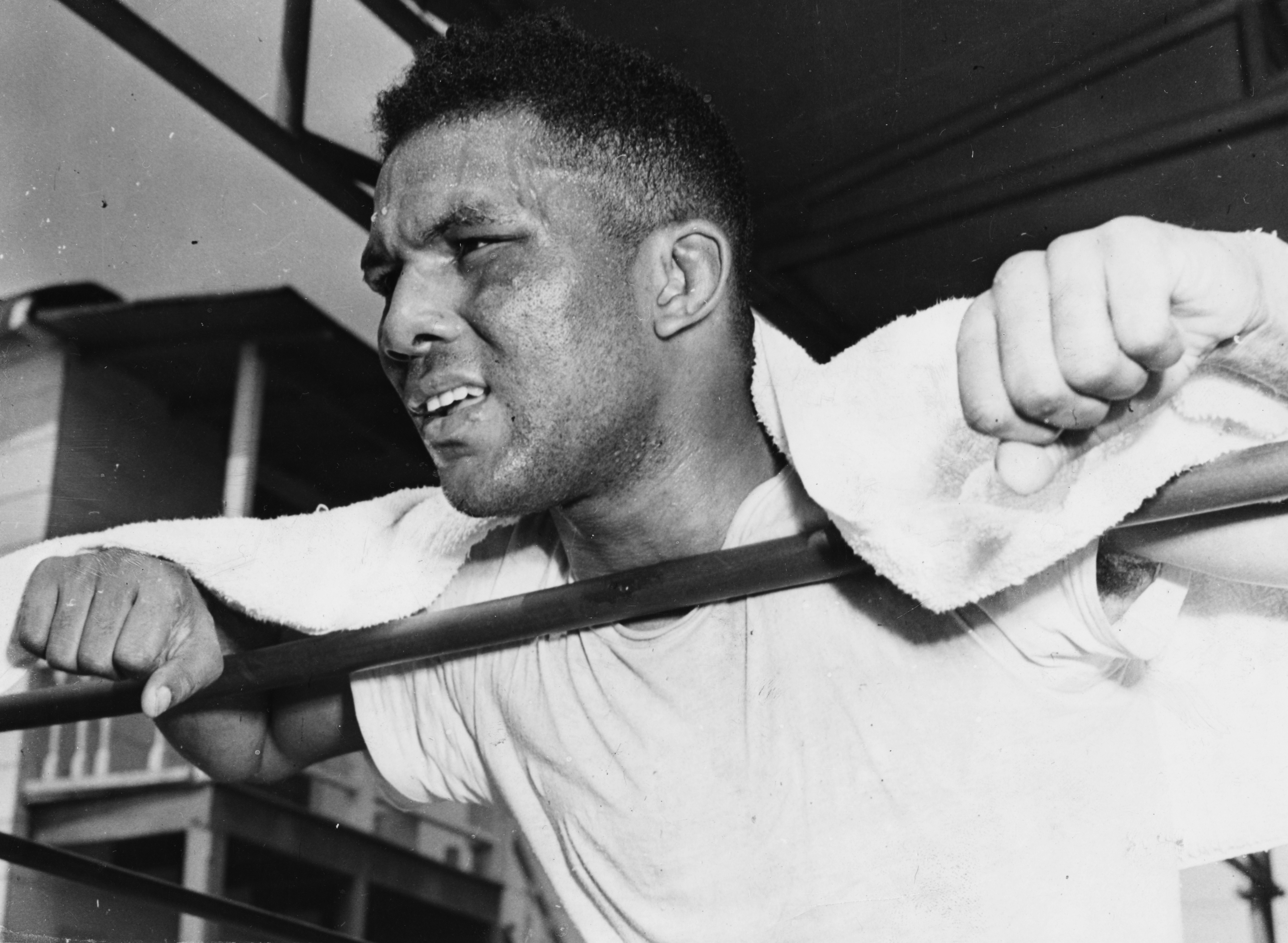3 Hall of Famers, 10 fights, 109 rounds: The forgotten rivalry that defined an era of lightweight boxing