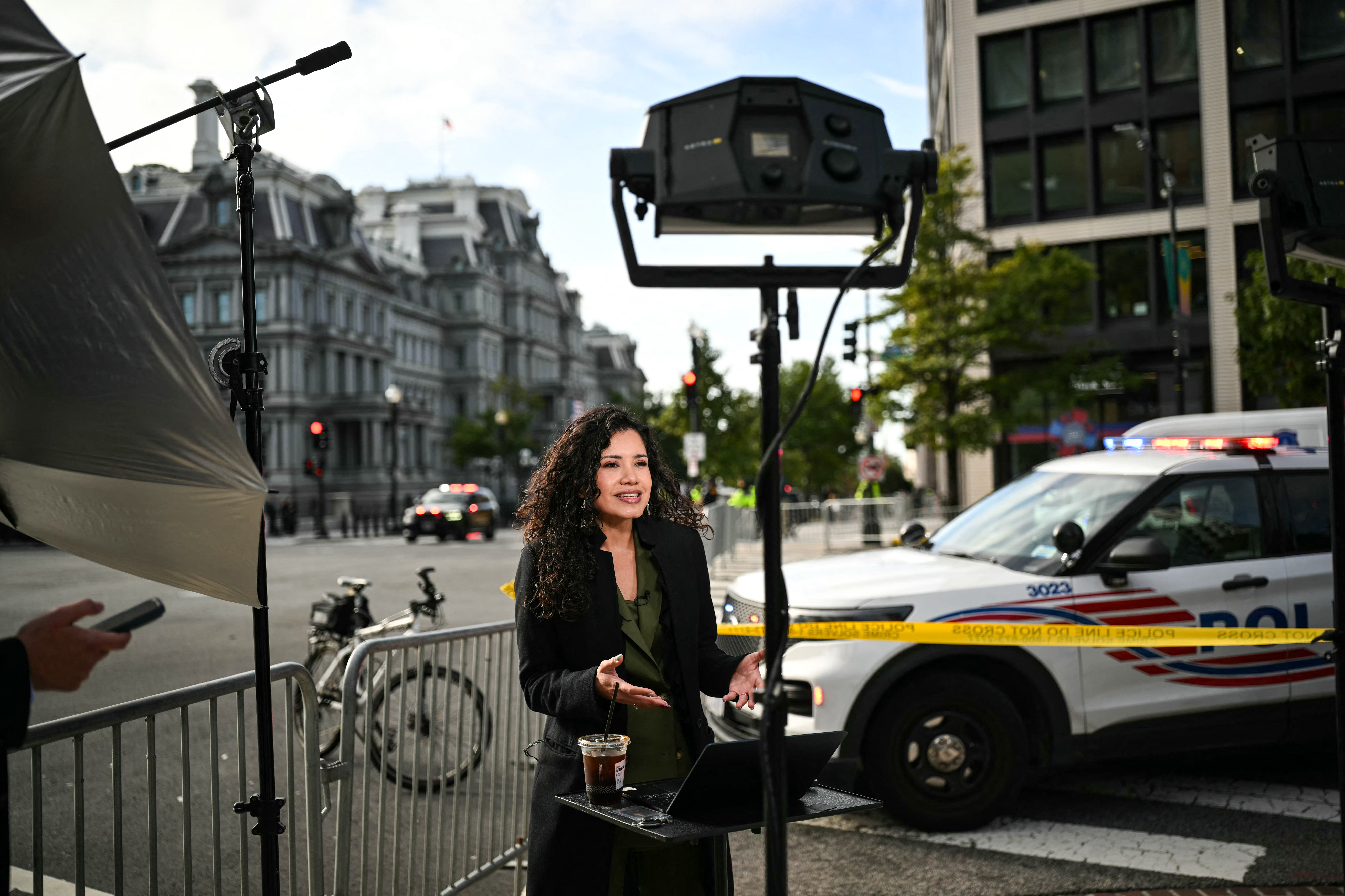 MS Now White House correspondent Laura Barrón-López reports from a street corner near the White House on Thursday.