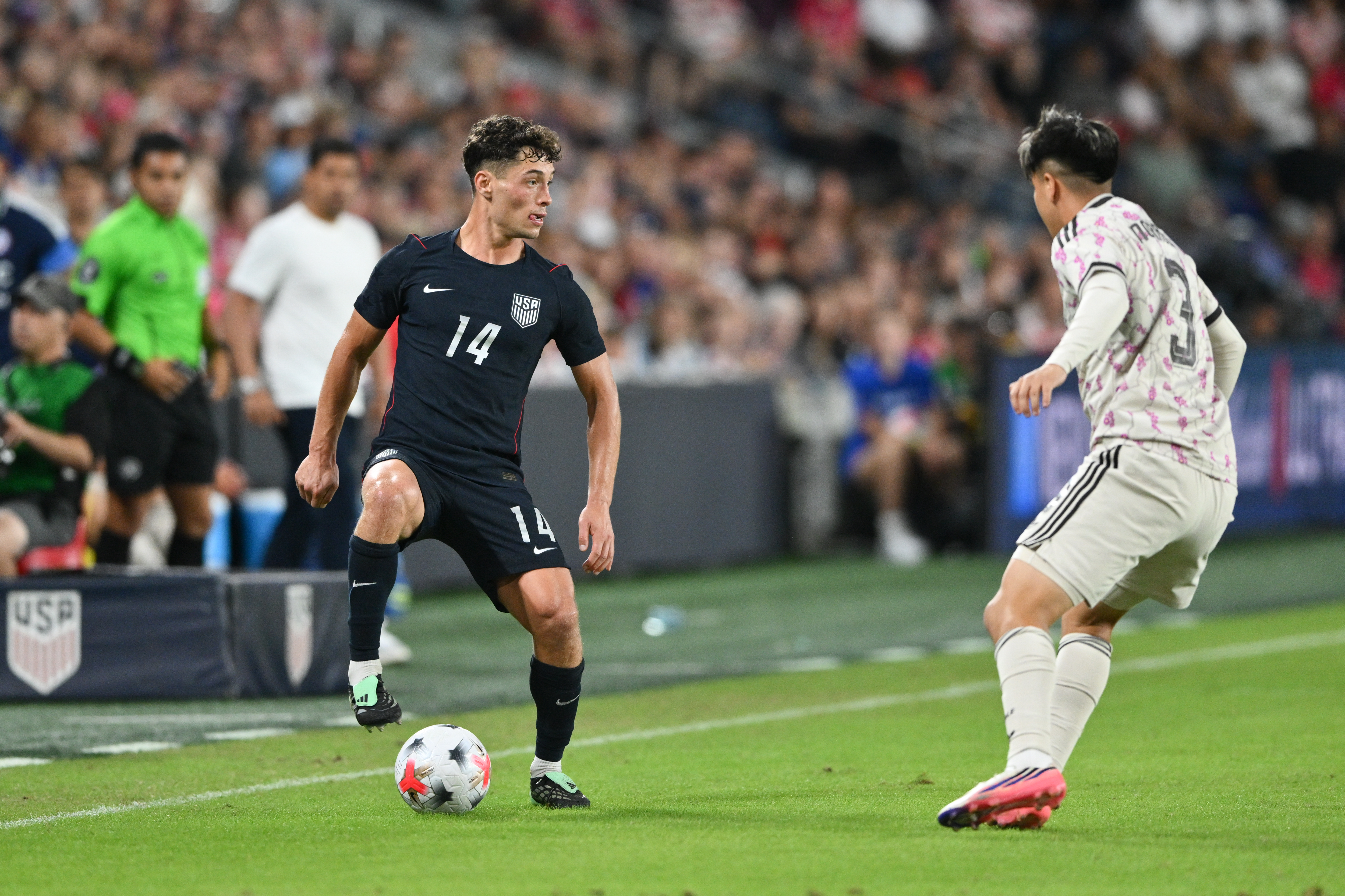Young U.S. men's soccer team has ups and downs in 4-2 victory over Chile