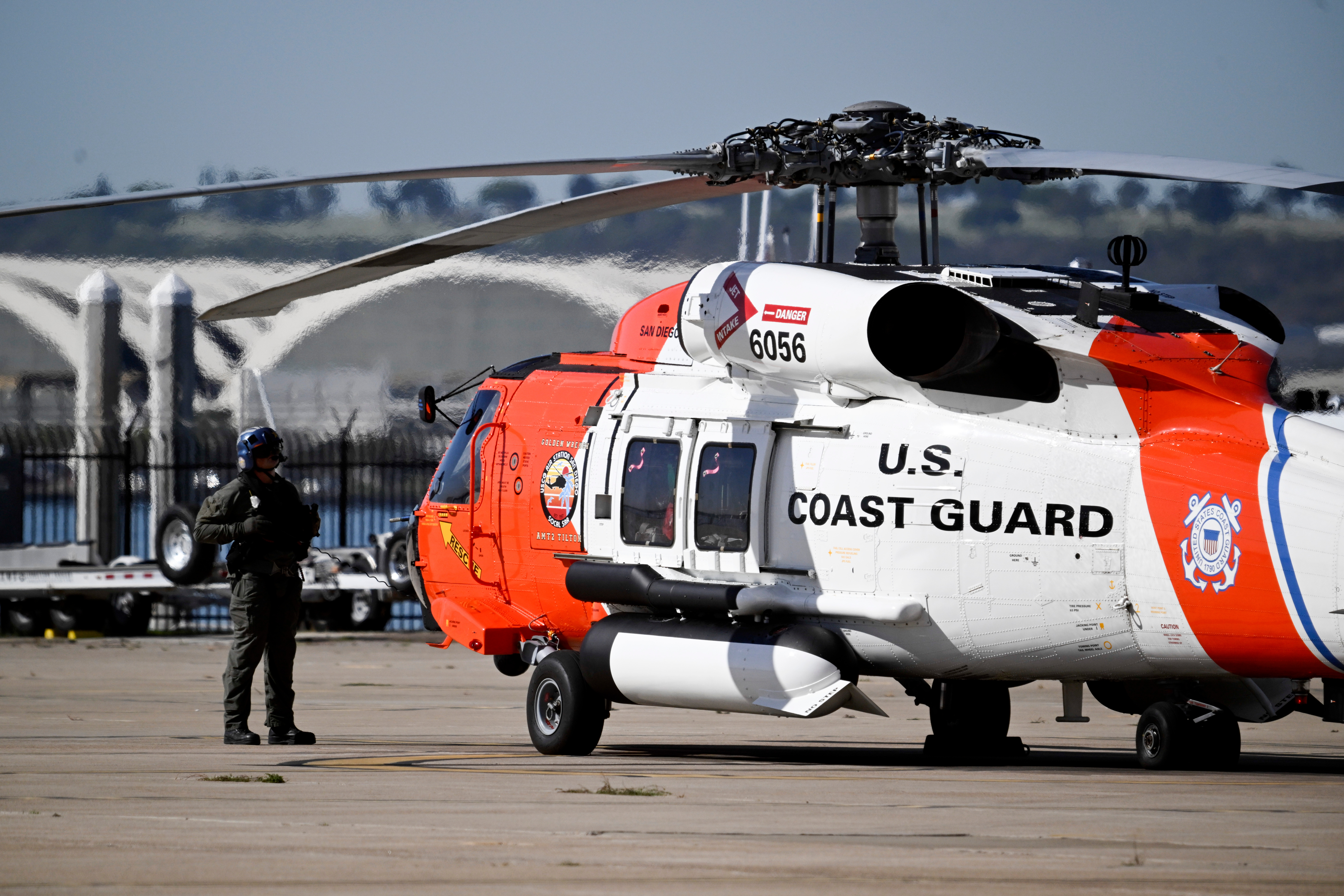 11 missing after boat capsizes off Mexico, with survivors showing signs of shark bites