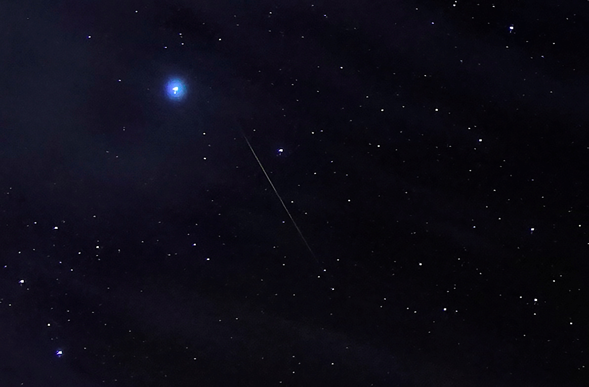 Pieces of Halley's comet will be visible in all 50 states — if the moon doesn't get in the way