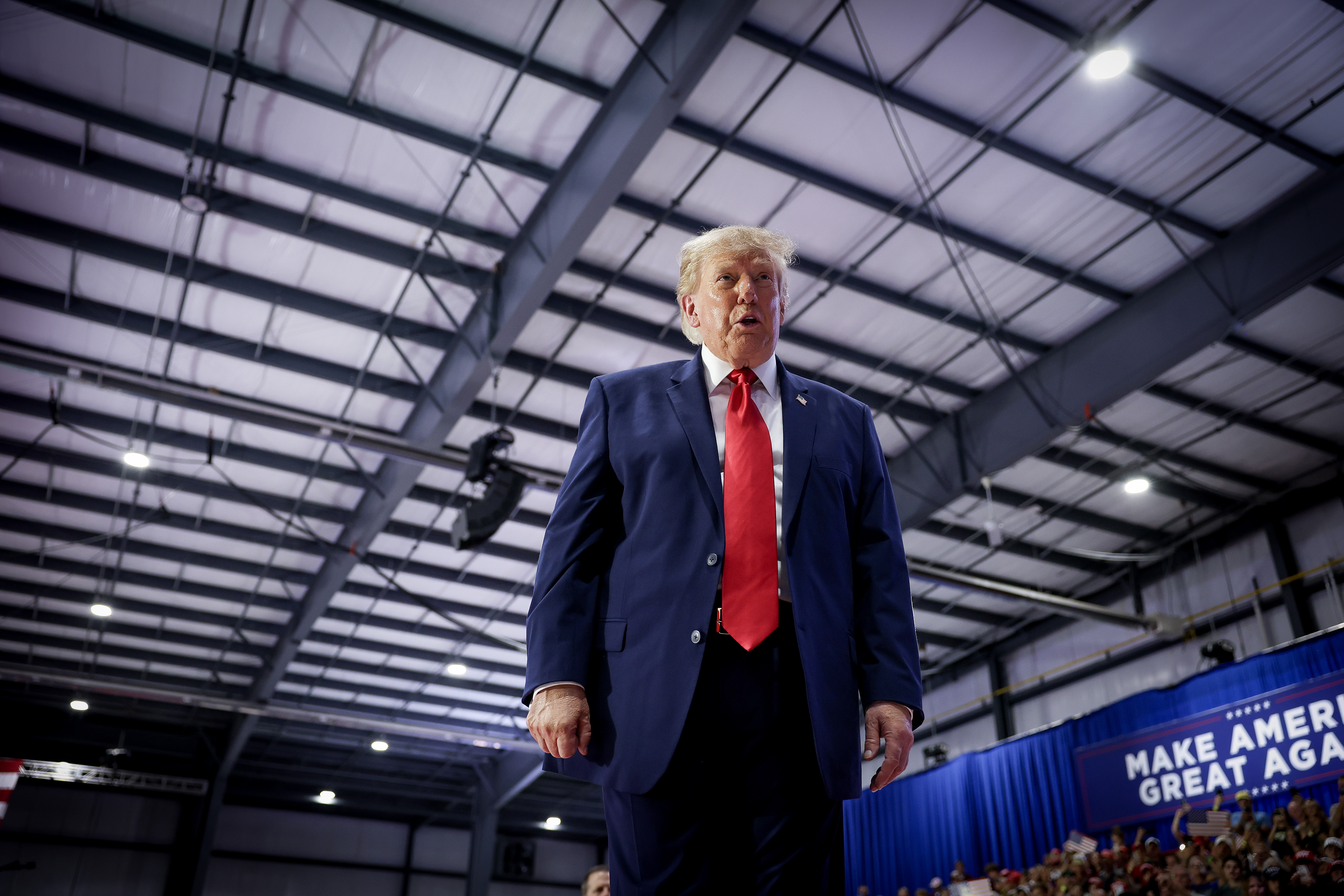 SIOUX CITY, IOWA - OCTOBER 22: U.S. President Donald Trump departs after speaking at a rally at Sioux Gateway Airport on October 22, 2026 in Sioux City, Iowa. President Trump traveled to Iowa to rally support for local Republican candidates ahead of the upcoming midterm elections. (Photo by Anna Moneymaker/Getty Images)