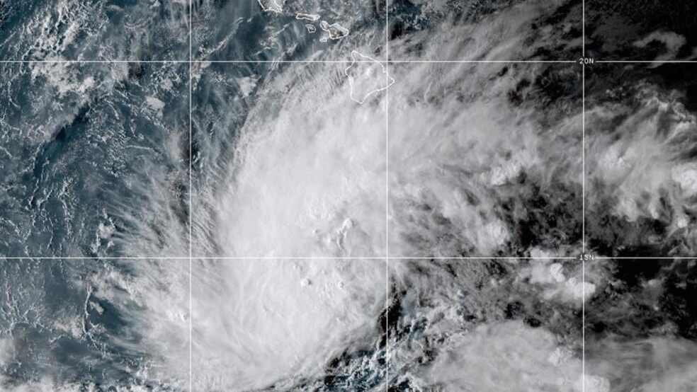 Hawaii braces for up to 35 inches of rain as Tropical Storm Nolo approaches