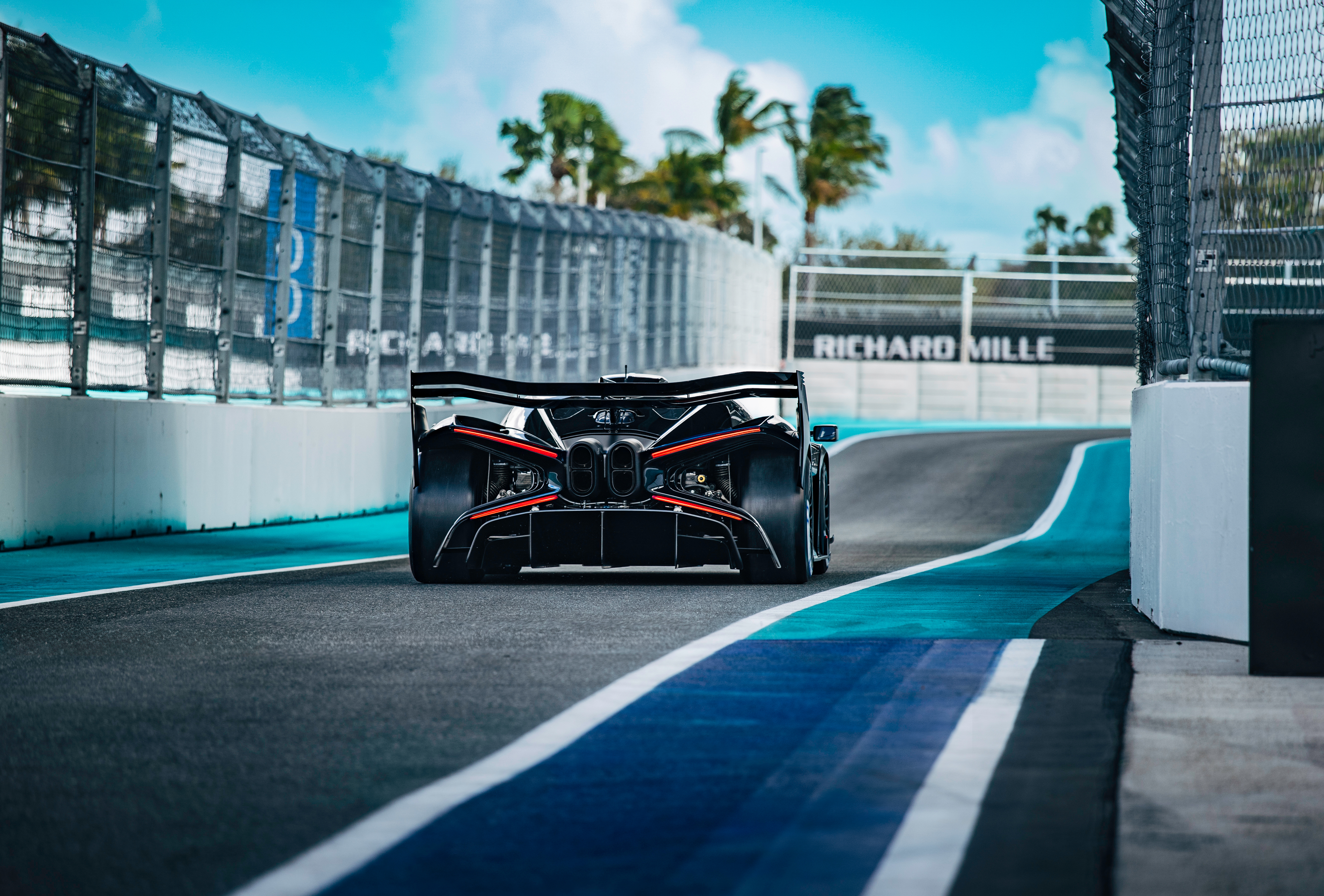 Feeling the Track: Bugatti Bolide owners master the sun-soaked asphalt in Miami