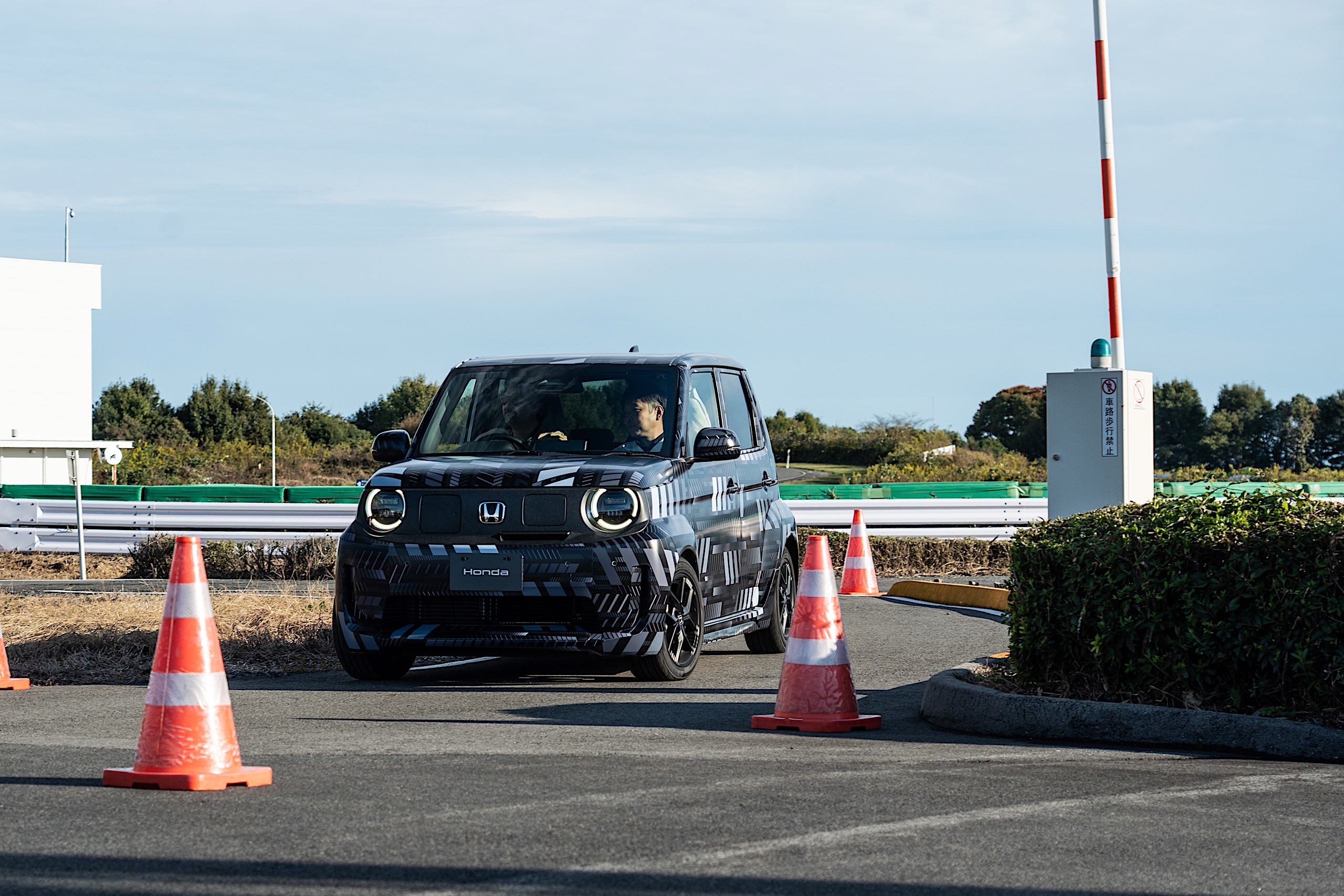 Honda's Super-One prototype isn't much for speed, but that's okay