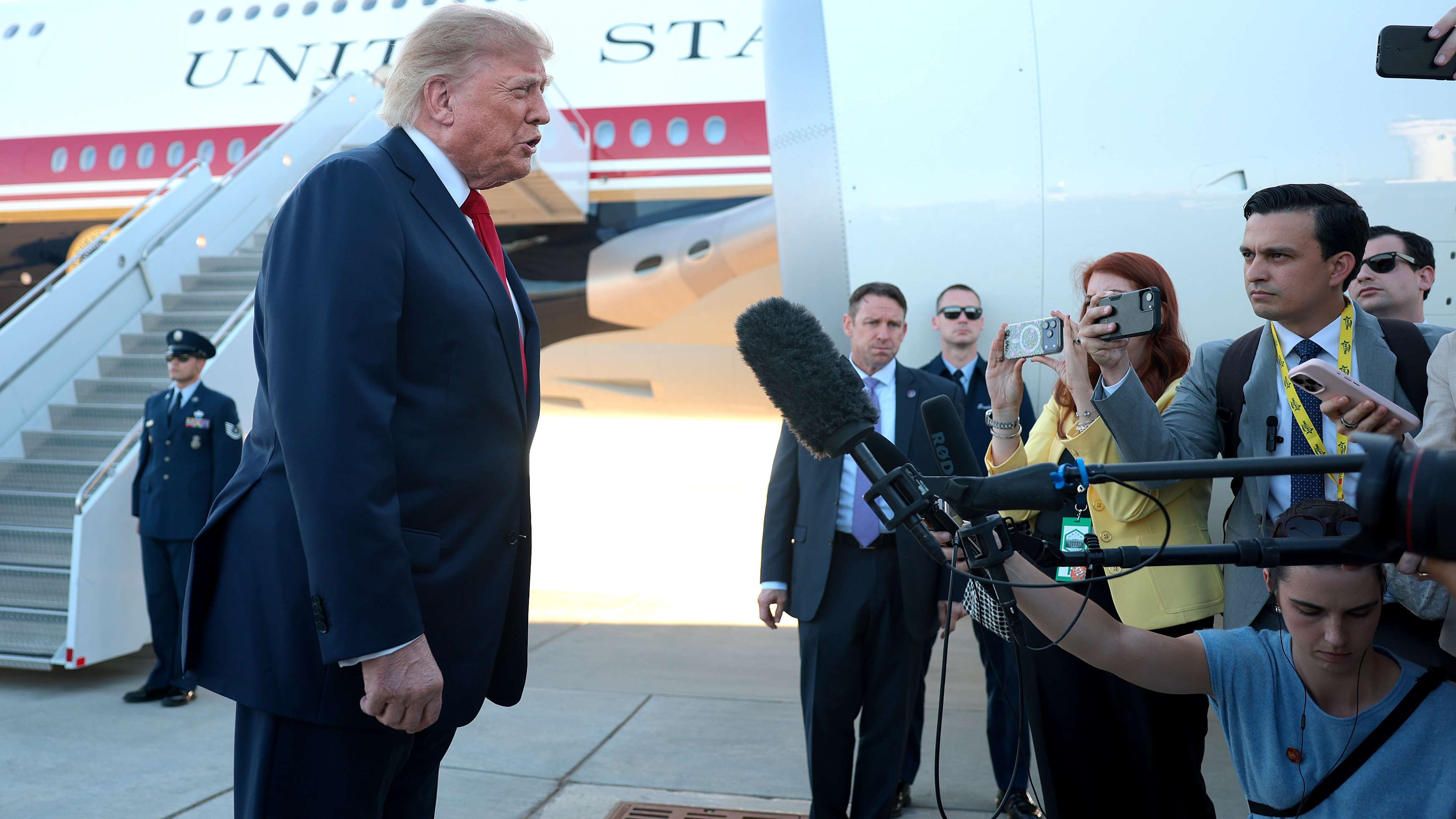 Trump slams Fed rate hike and says he told Warsh 'you might as well vote with the board'