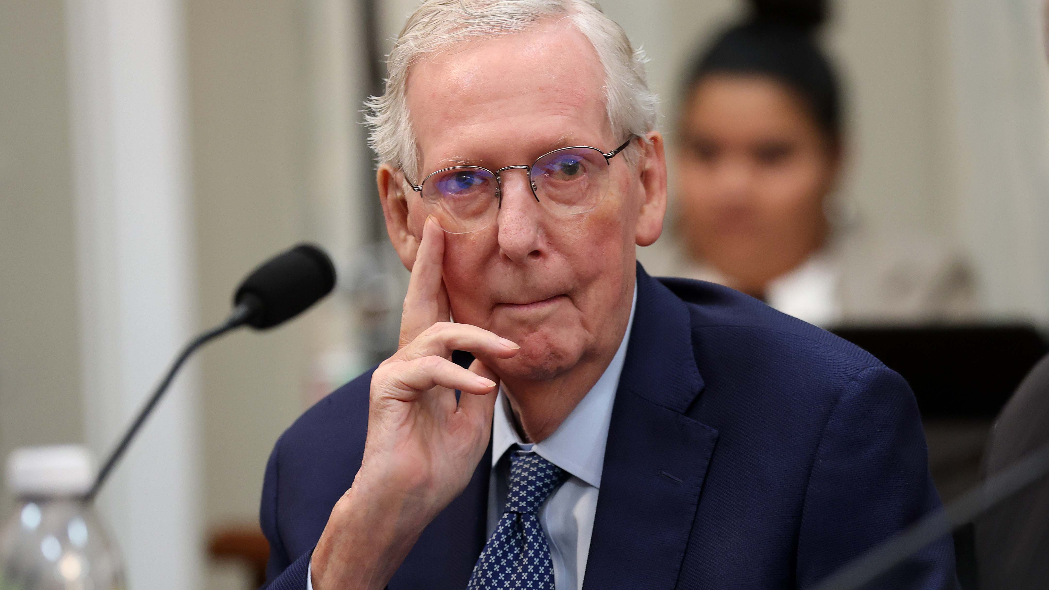 Mitch McConnell returning to the Senate chamber