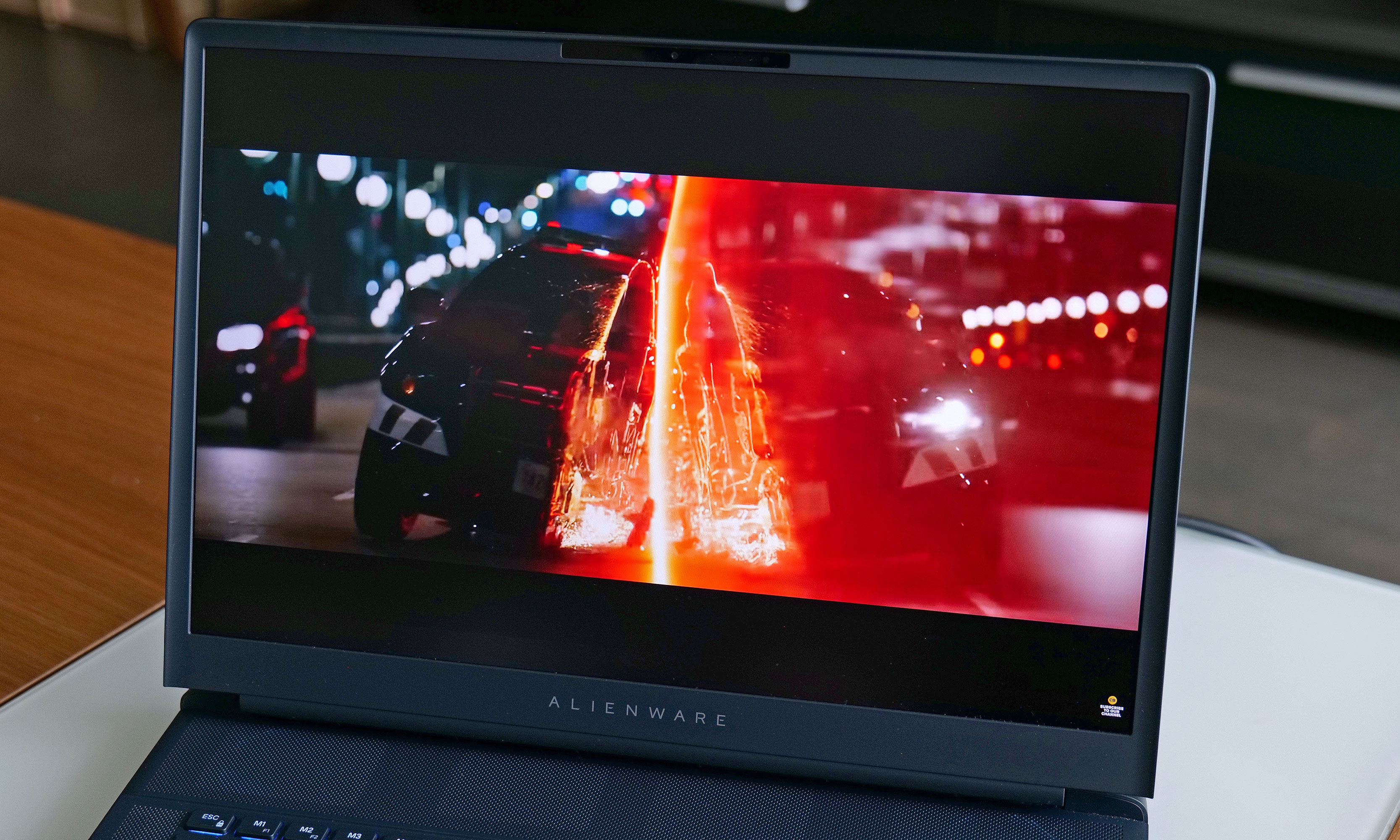 alienware-16-display.jpg