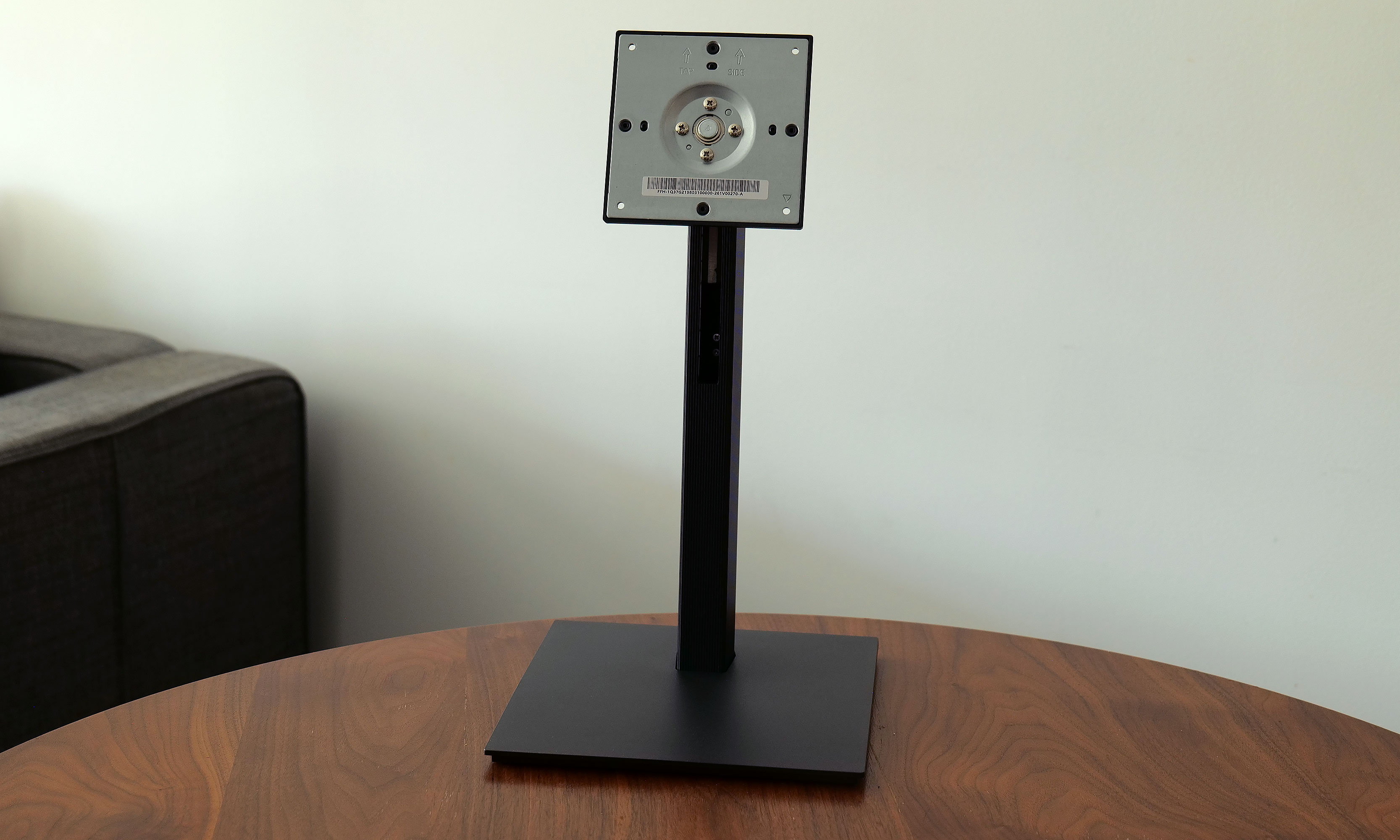 The stand for the AW2726DM supports tilt, height adjustment and even pivoting all the way into portrait mode. 