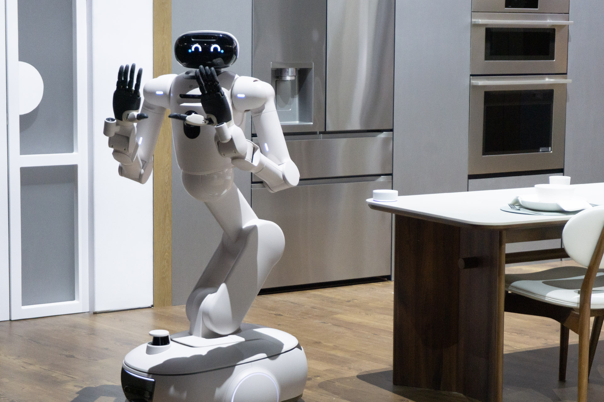 ces-showcases-innovative-and-intriguing-robots