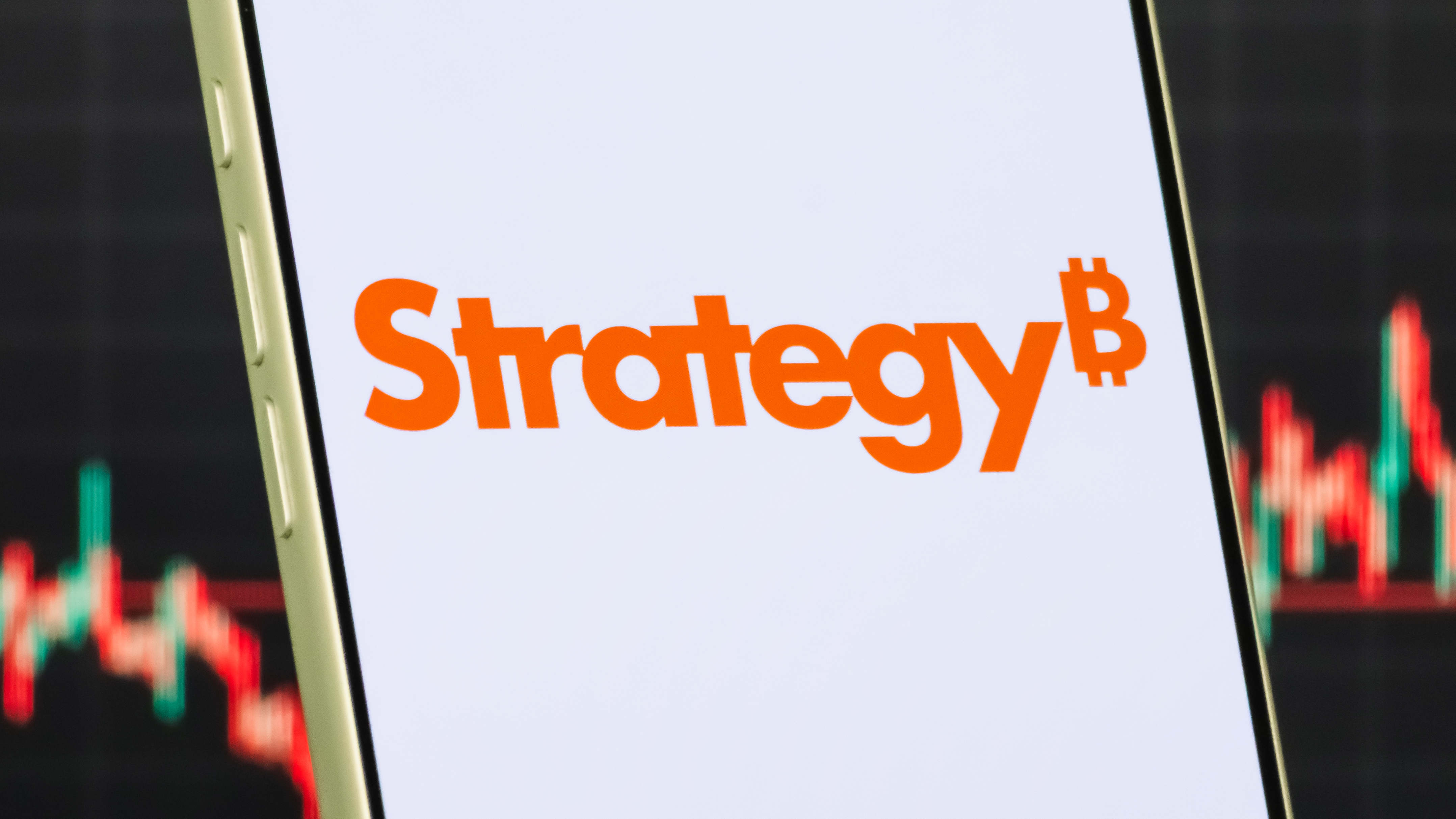 yahoo.com - David Hollerith - Strategy stock rises after the company raises $263 million without selling bitcoin