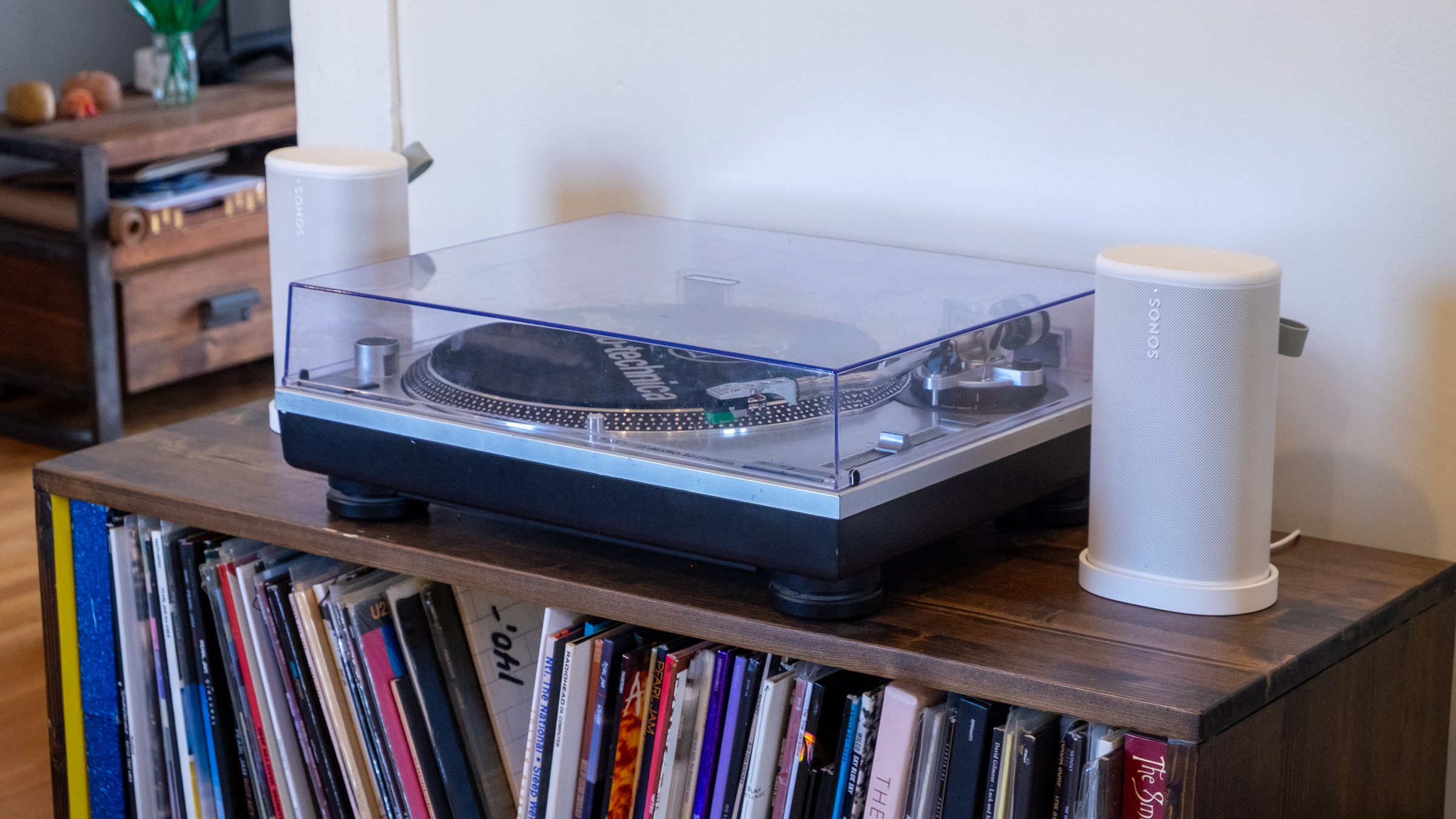 Two Sonos Play speakers paired in stereo.