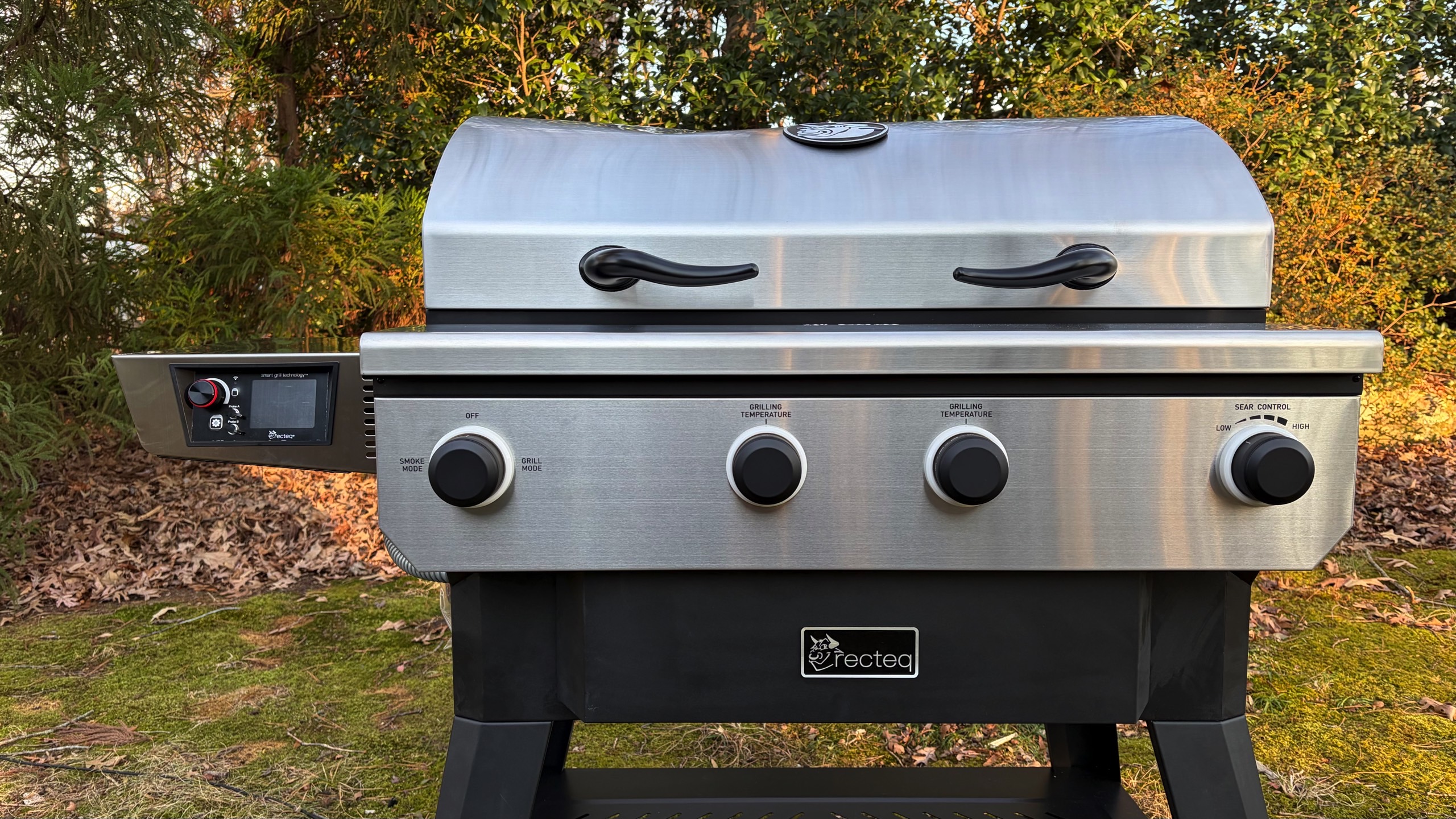 The X-Fire Pro features an all-stainles-steel design