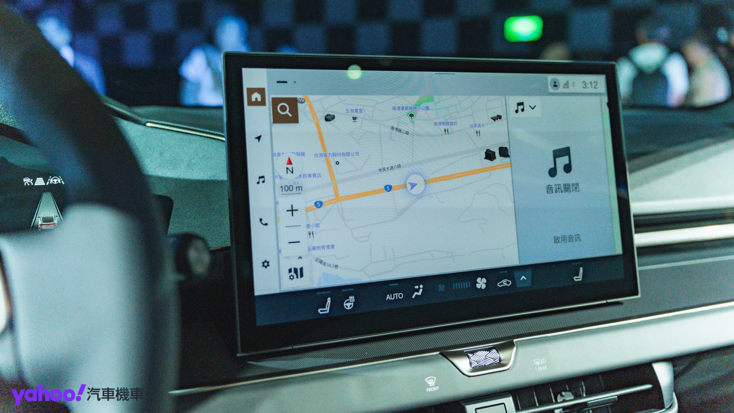 ▲全車系標配中央14吋觸控螢幕，支援原廠導航、藍牙、Apple CarPlay和Android Auto。（圖／Jason Chen）