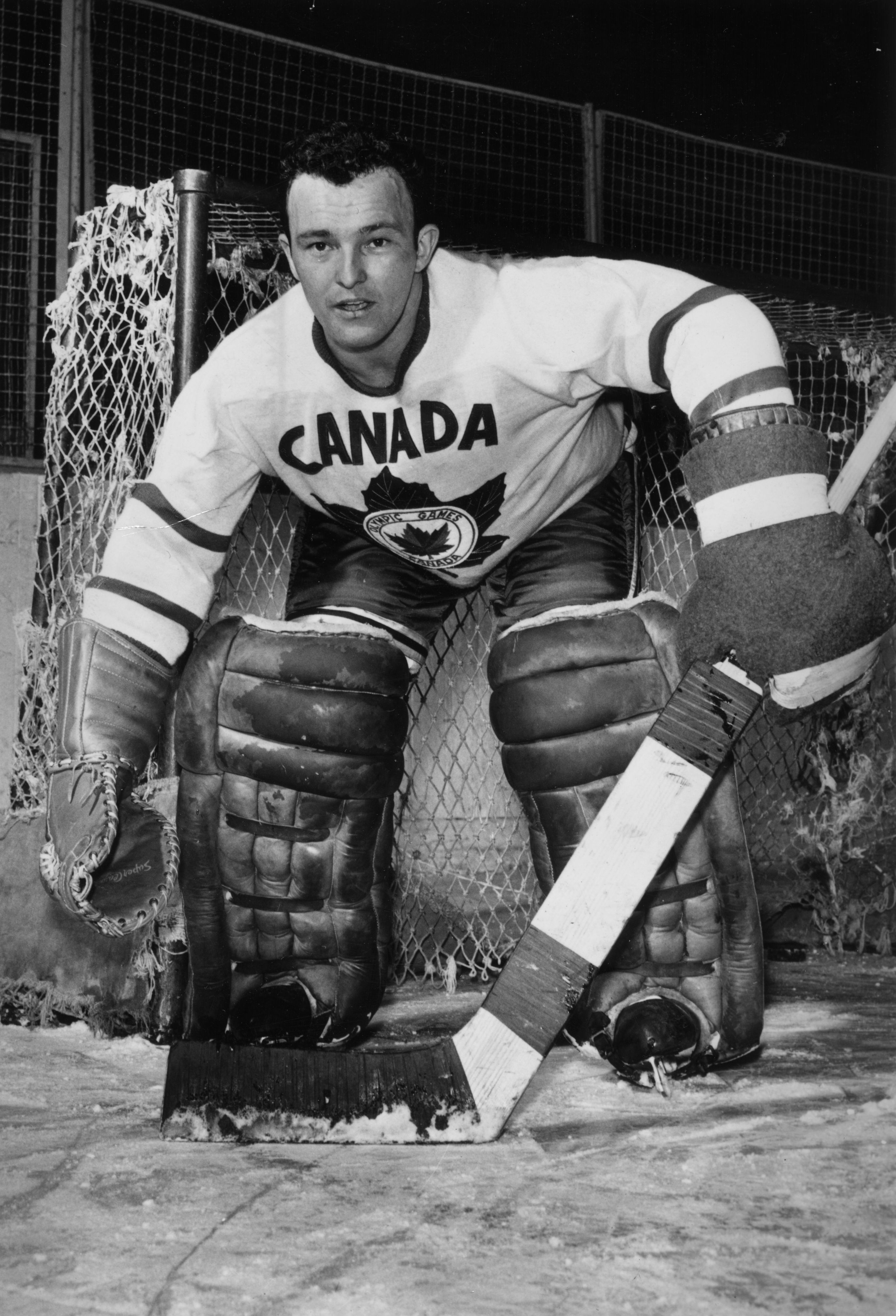 The second-best goalie in the Brodeur family. (Fox Photos/Getty Images)