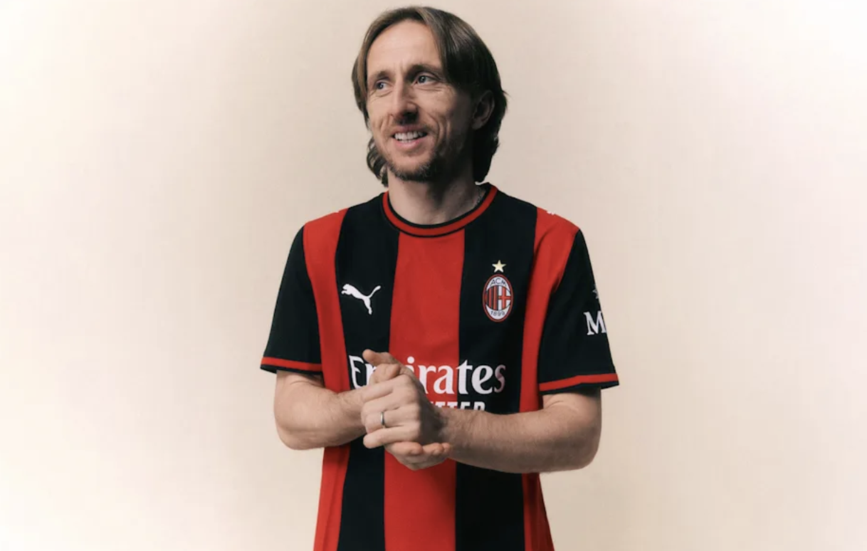 Inspired by their 1998/99 Adidas look, AC Milan's home kits are bringing back the red-and-black stripes.